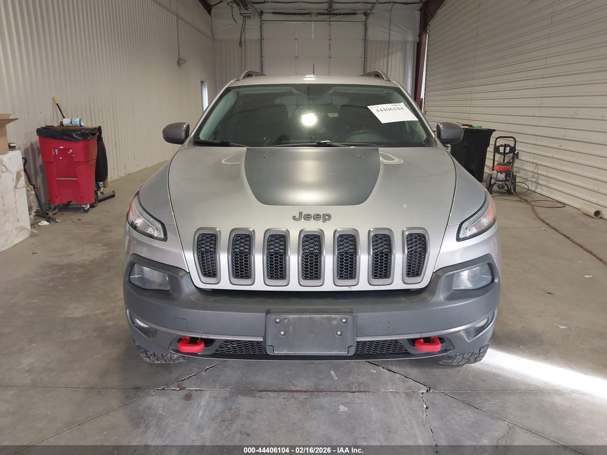 JEEP CHEROKEE image 6