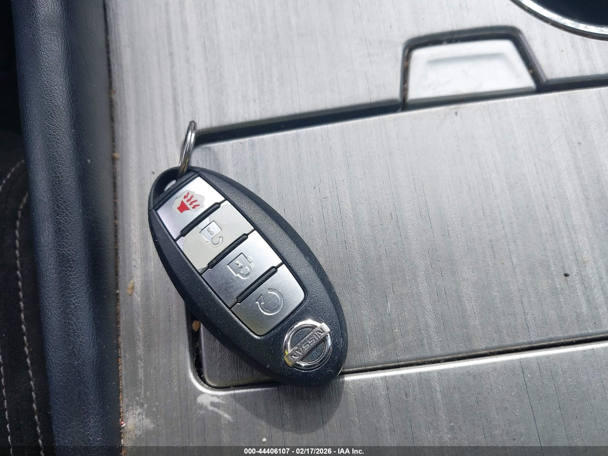 NISSAN MURANO image 11