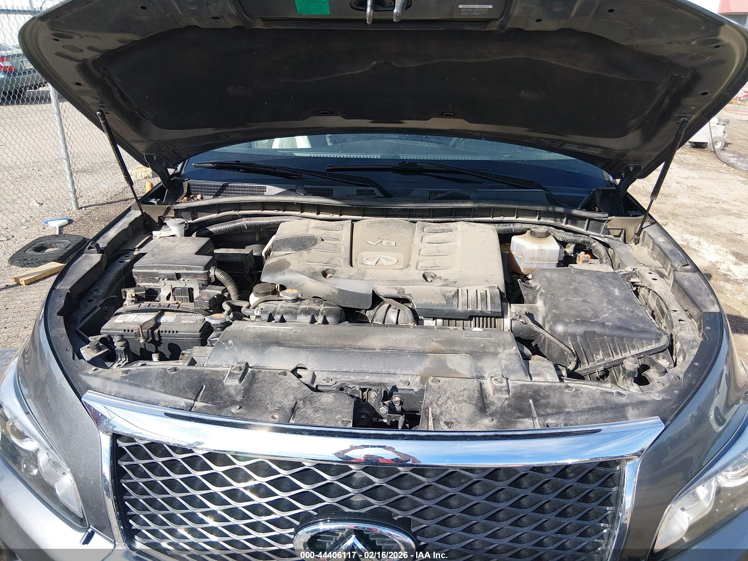 INFINITI QX80 image 10