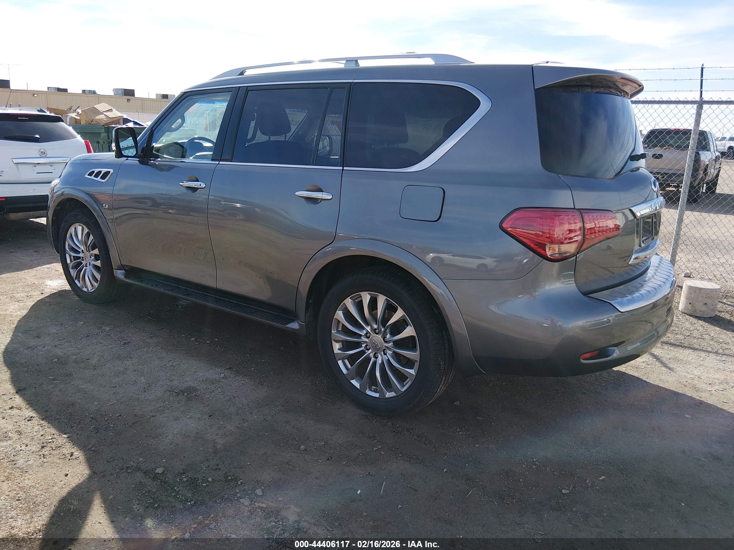 INFINITI QX80 image 3