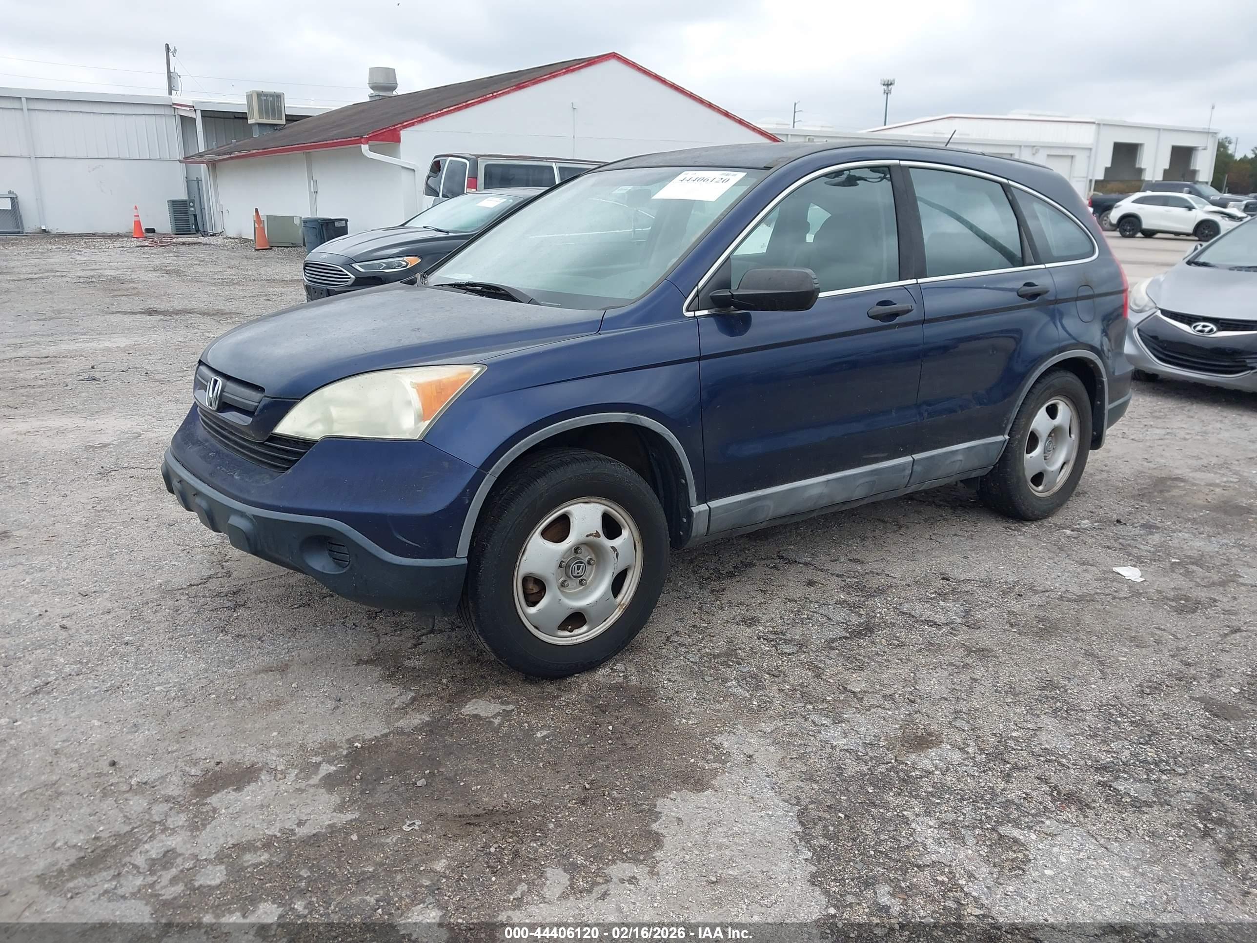 HONDA CR-V image 2