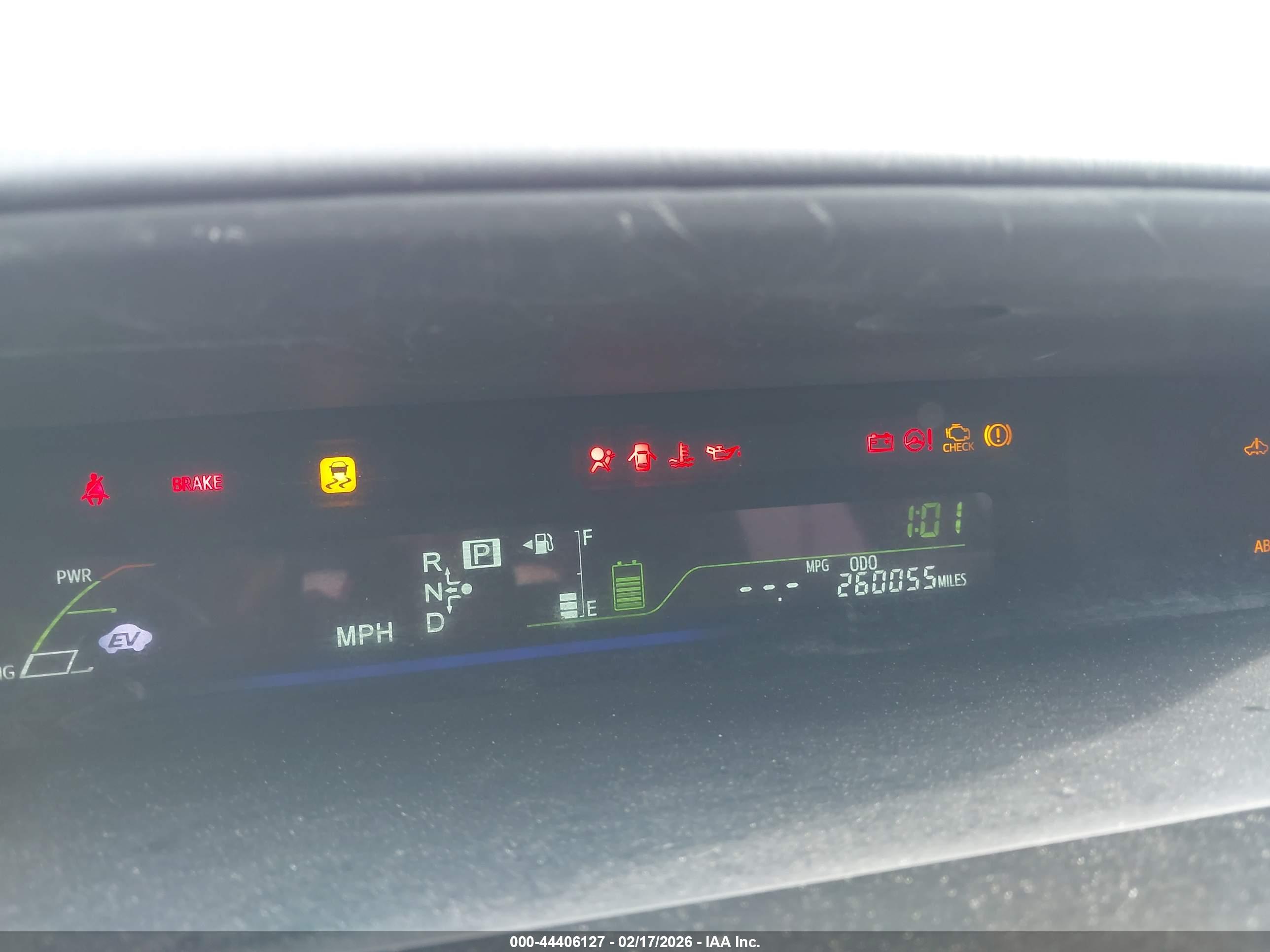 TOYOTA PRIUS image 7