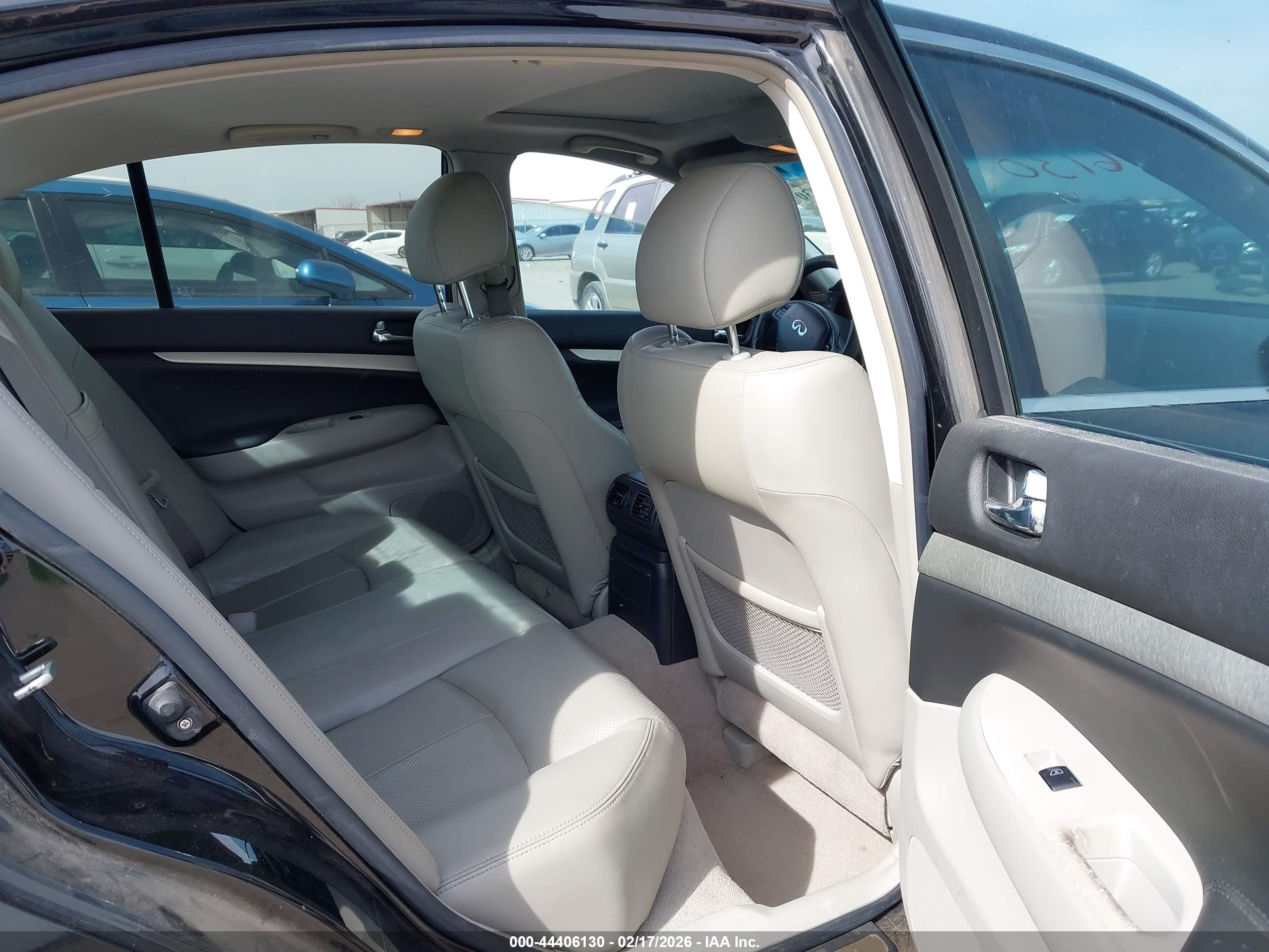 INFINITI G35 image 8