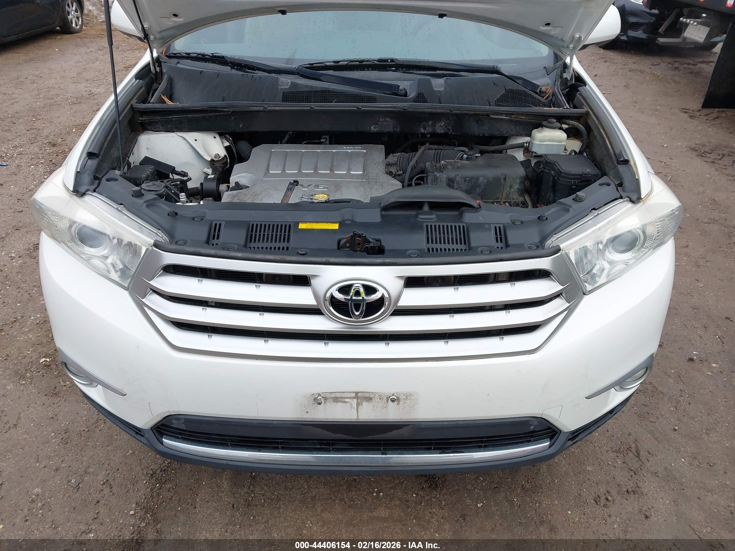 TOYOTA HIGHLANDER image 10