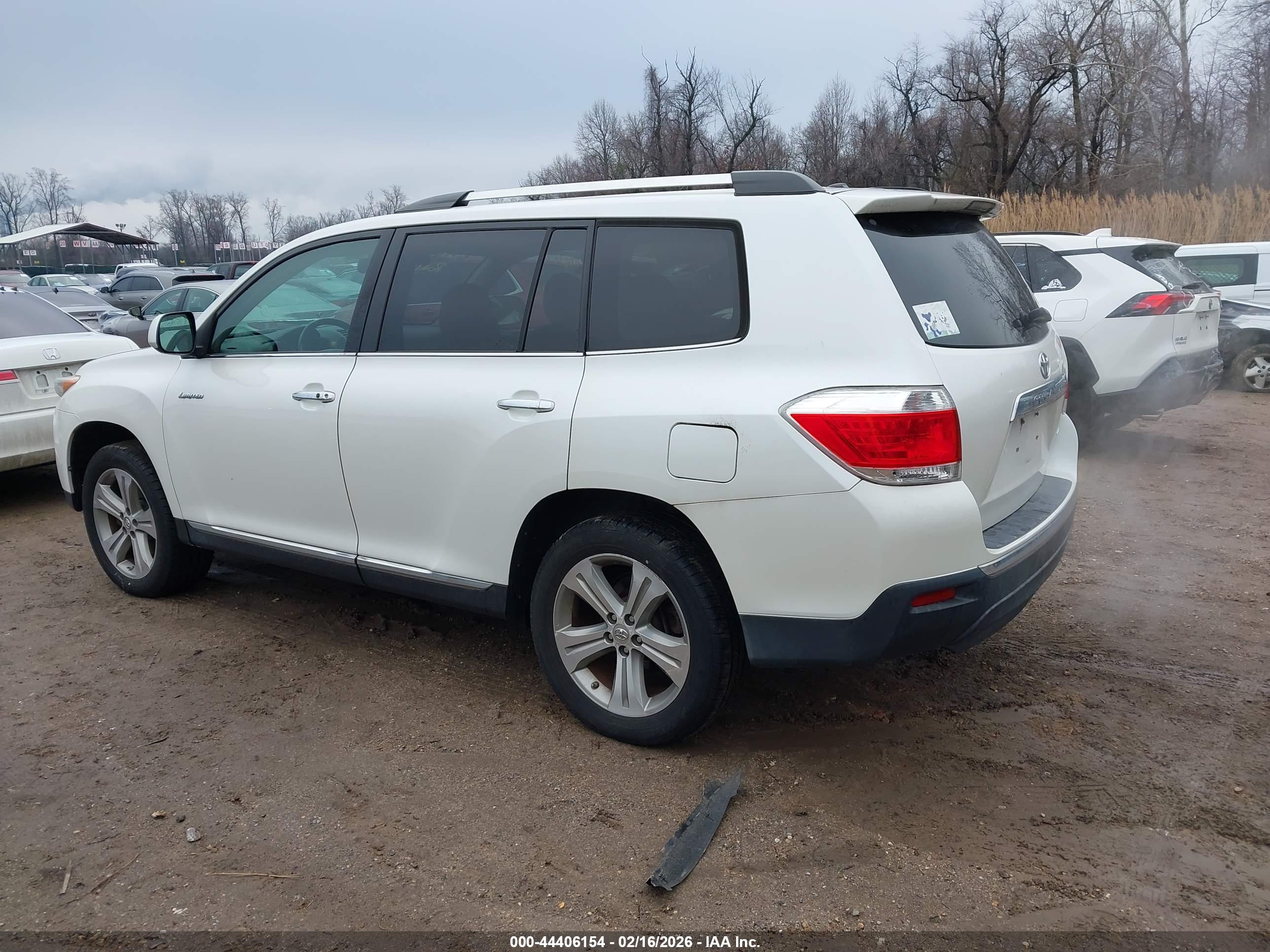 TOYOTA HIGHLANDER image 3