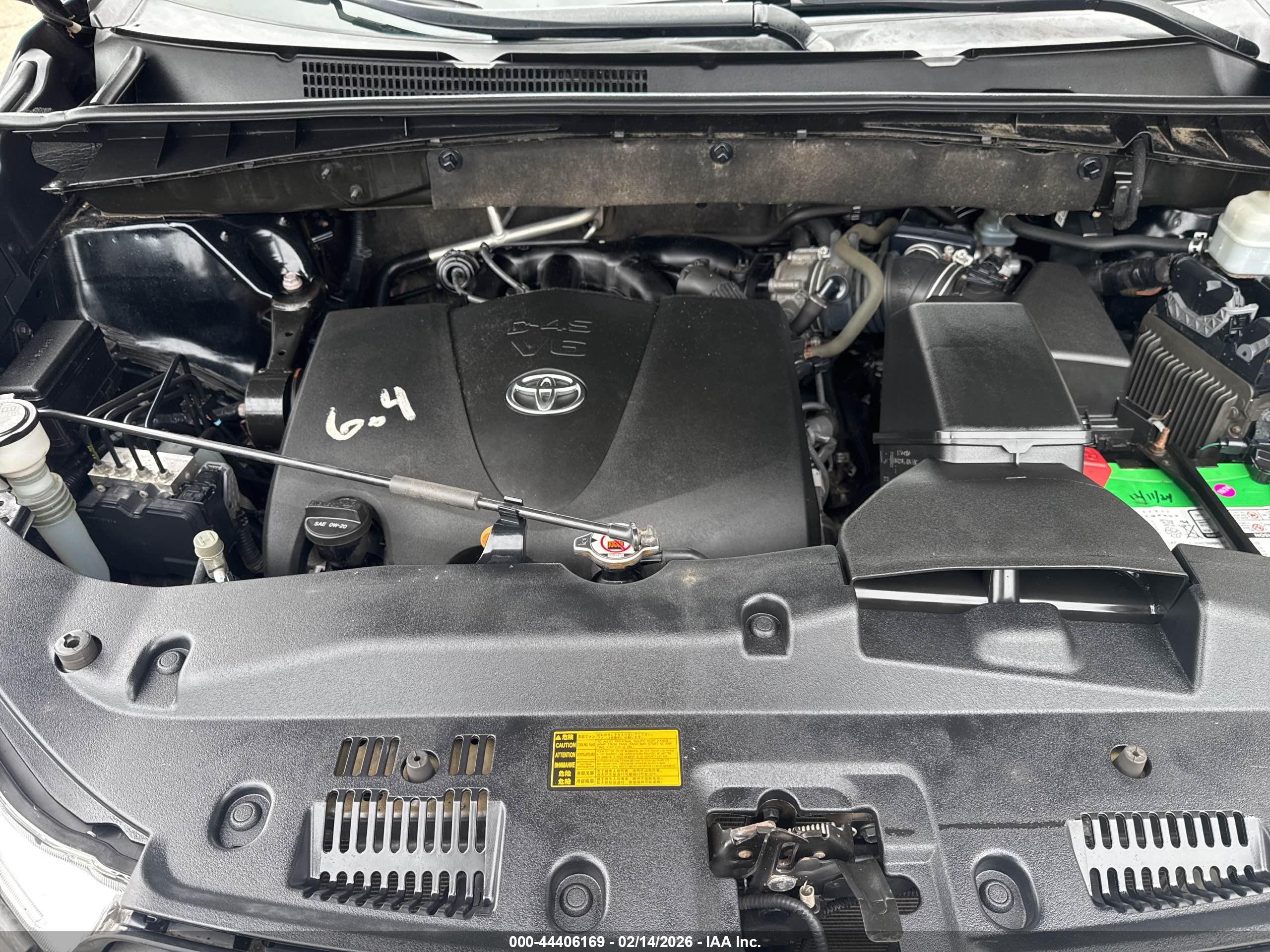 TOYOTA HIGHLANDER image 10