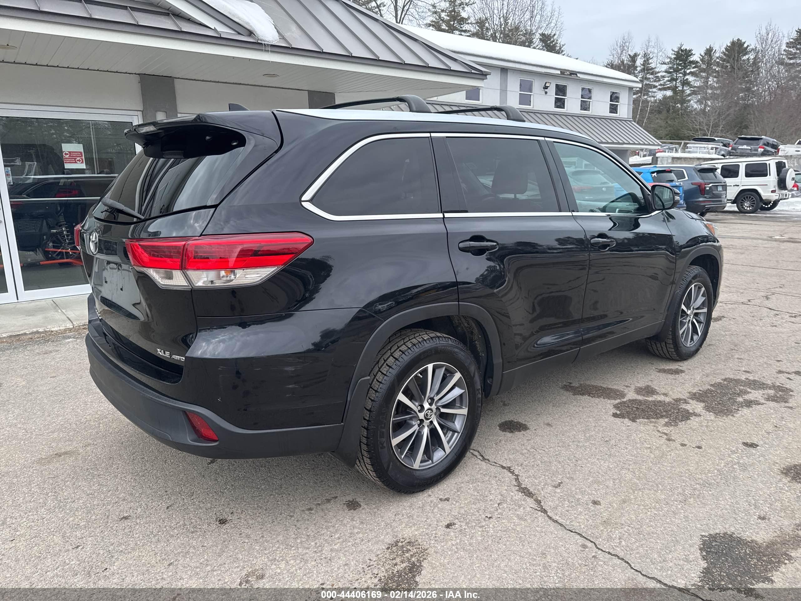 TOYOTA HIGHLANDER image 4