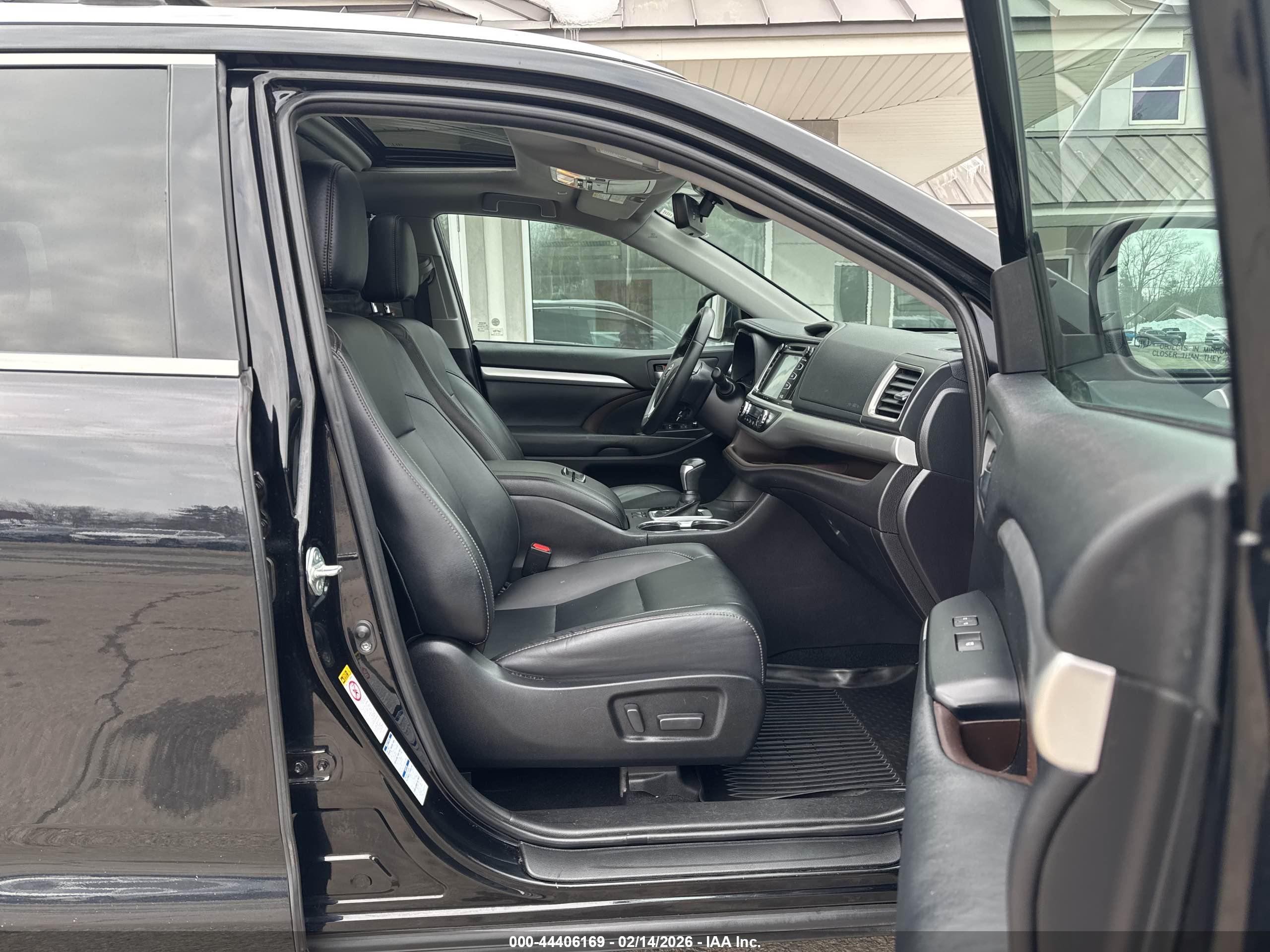 TOYOTA HIGHLANDER image 5