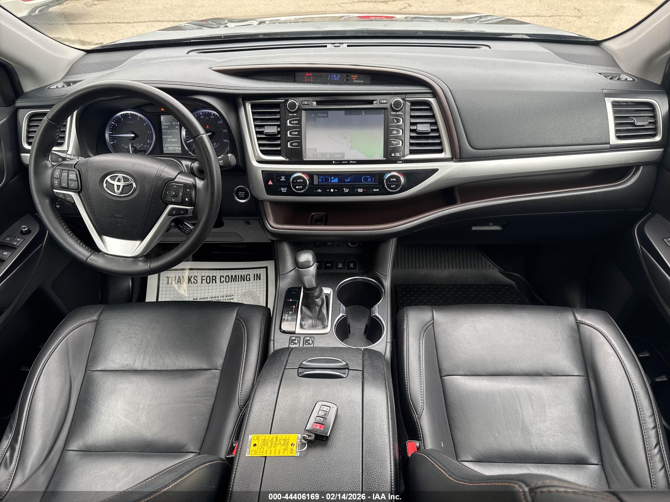 TOYOTA HIGHLANDER image 6