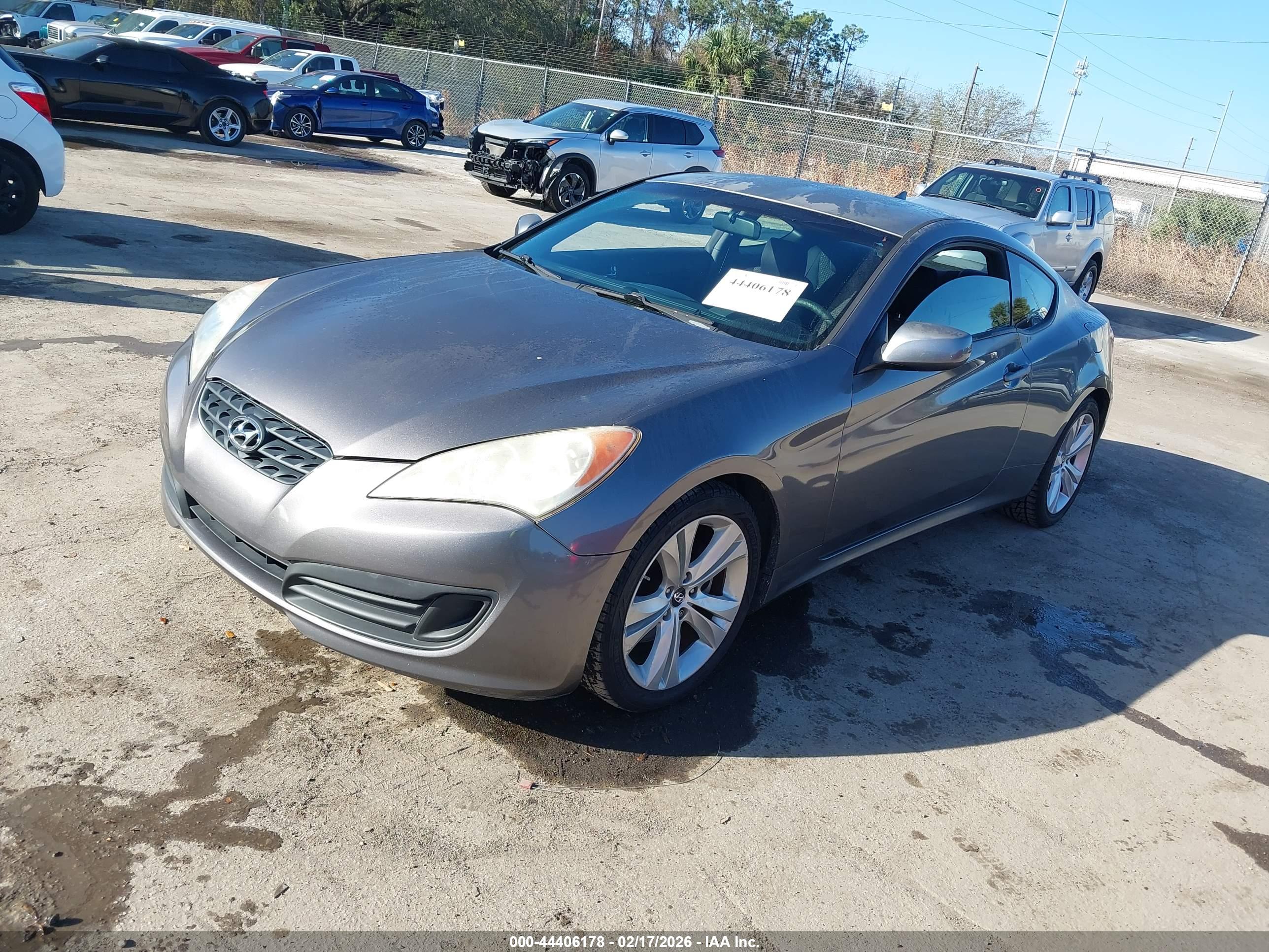 HYUNDAI GENESIS image 2
