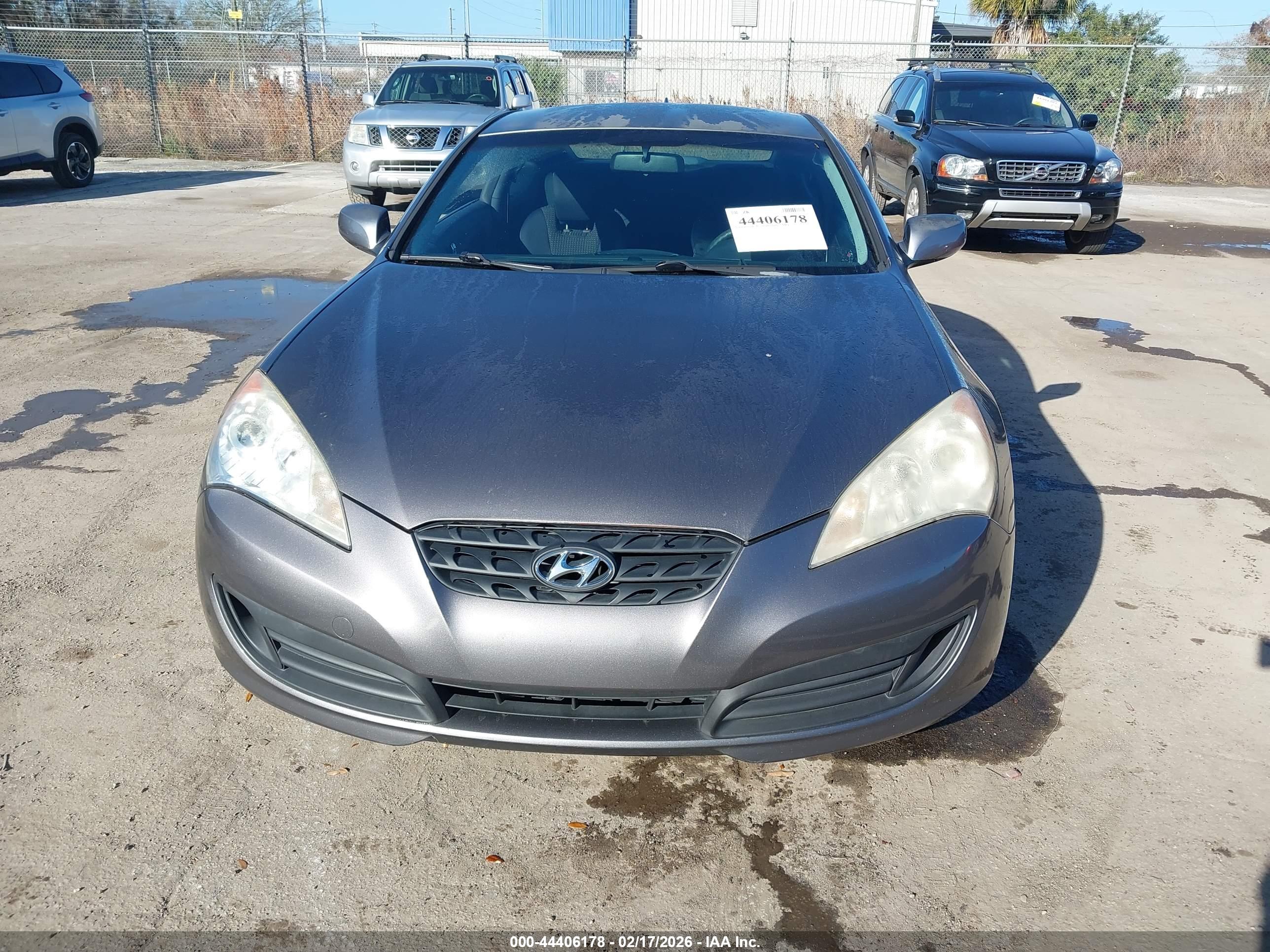 HYUNDAI GENESIS image 6