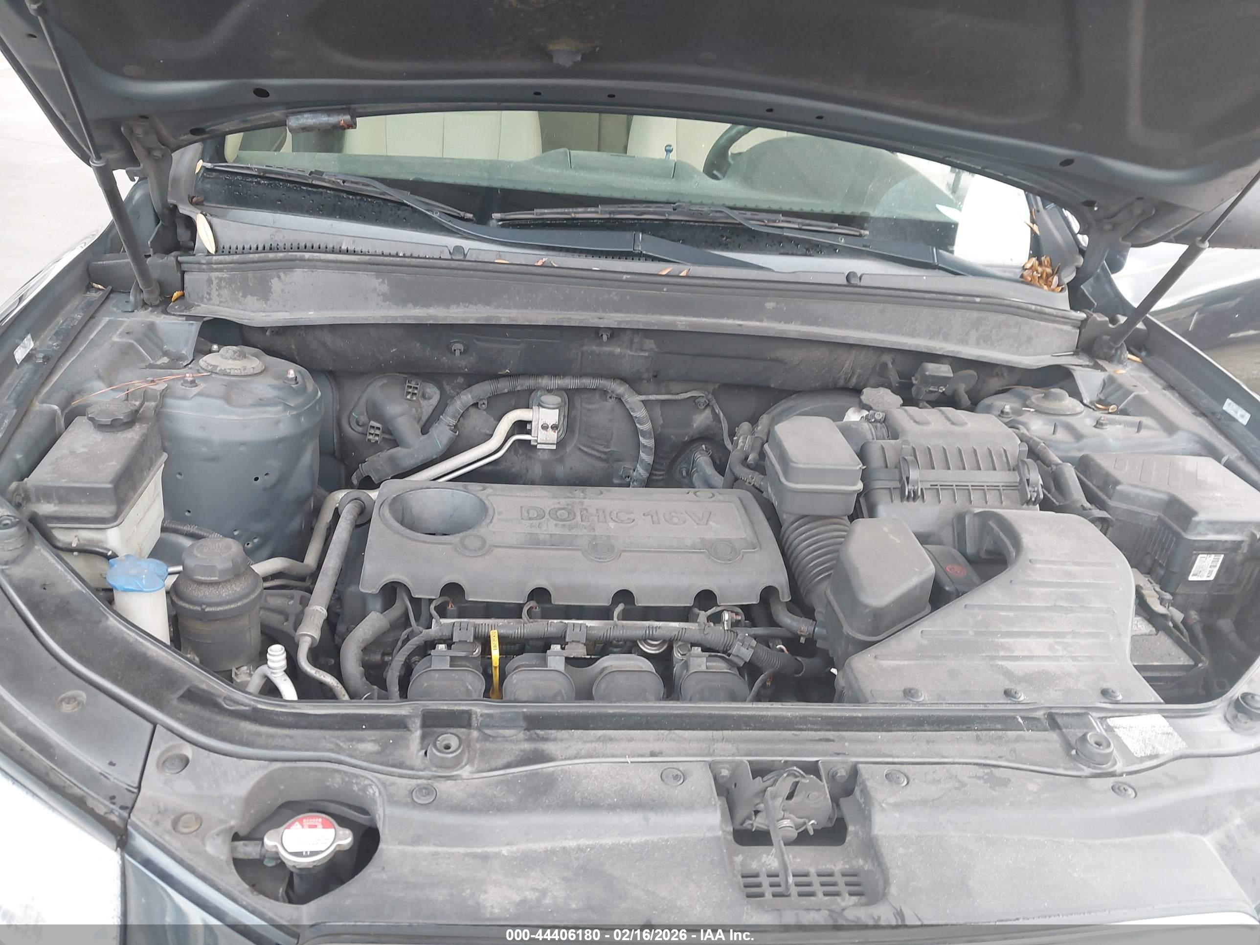 HYUNDAI SANTA image 10