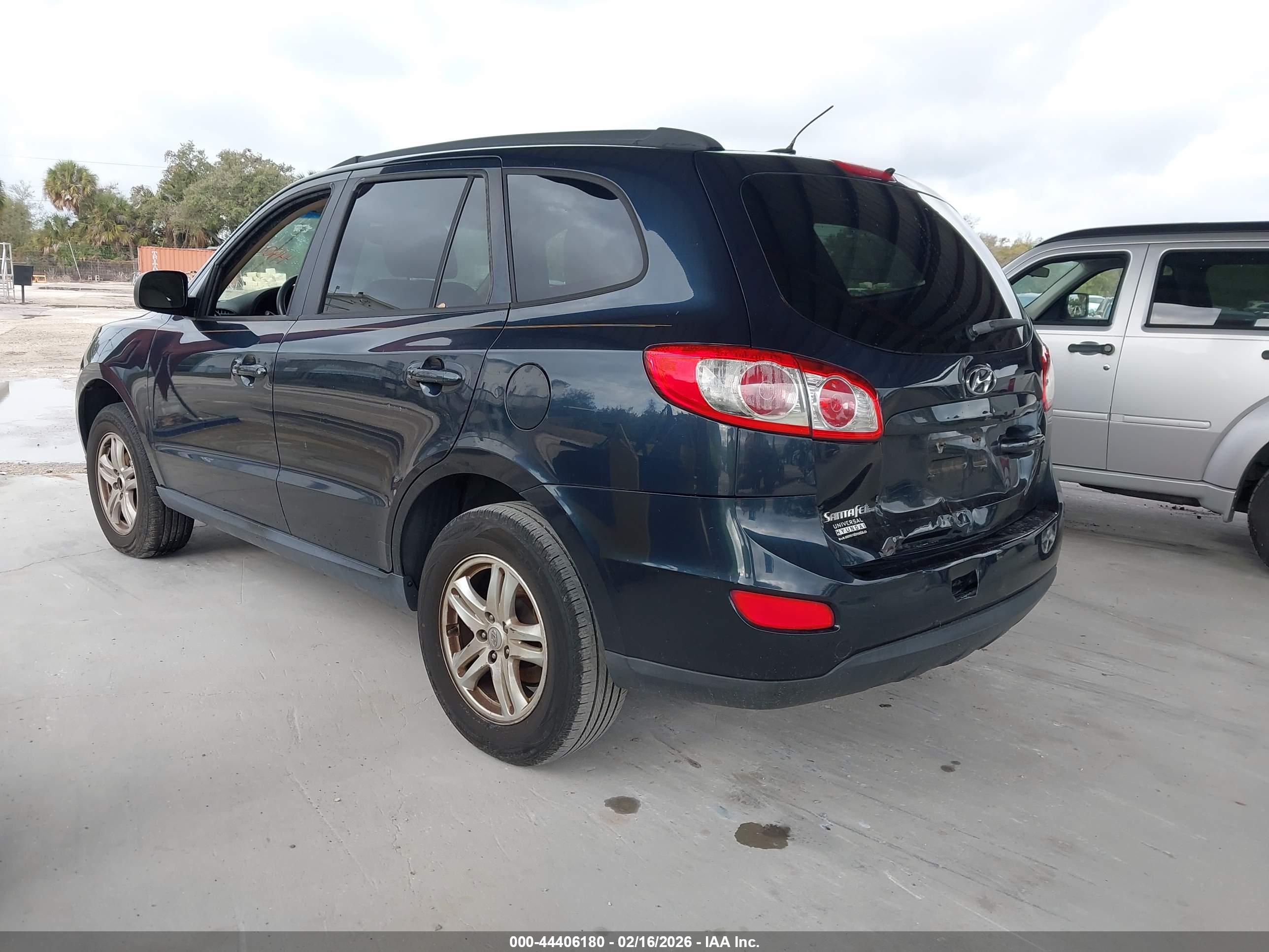 HYUNDAI SANTA image 3