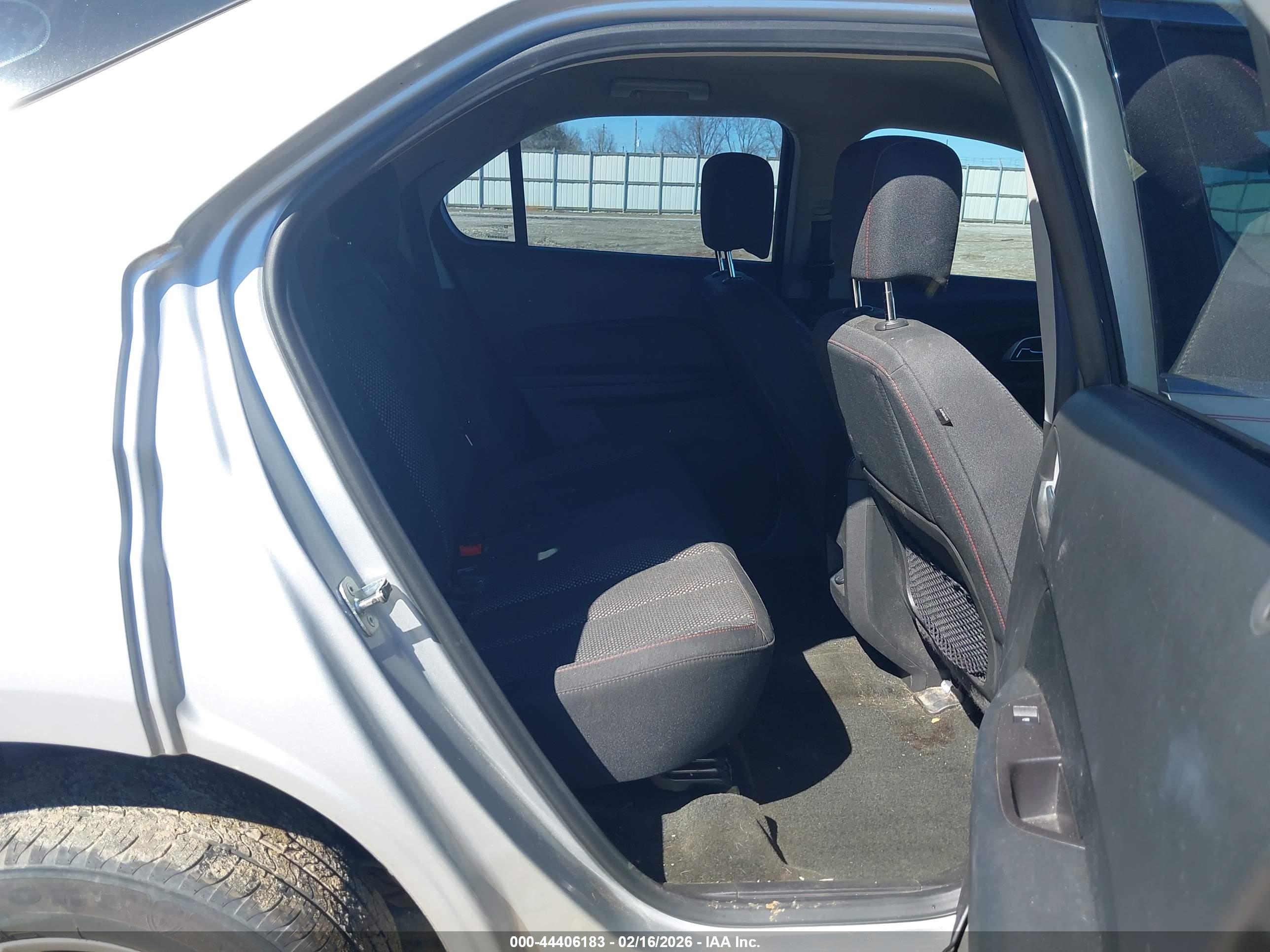 CHEVROLET EQUINOX image 8