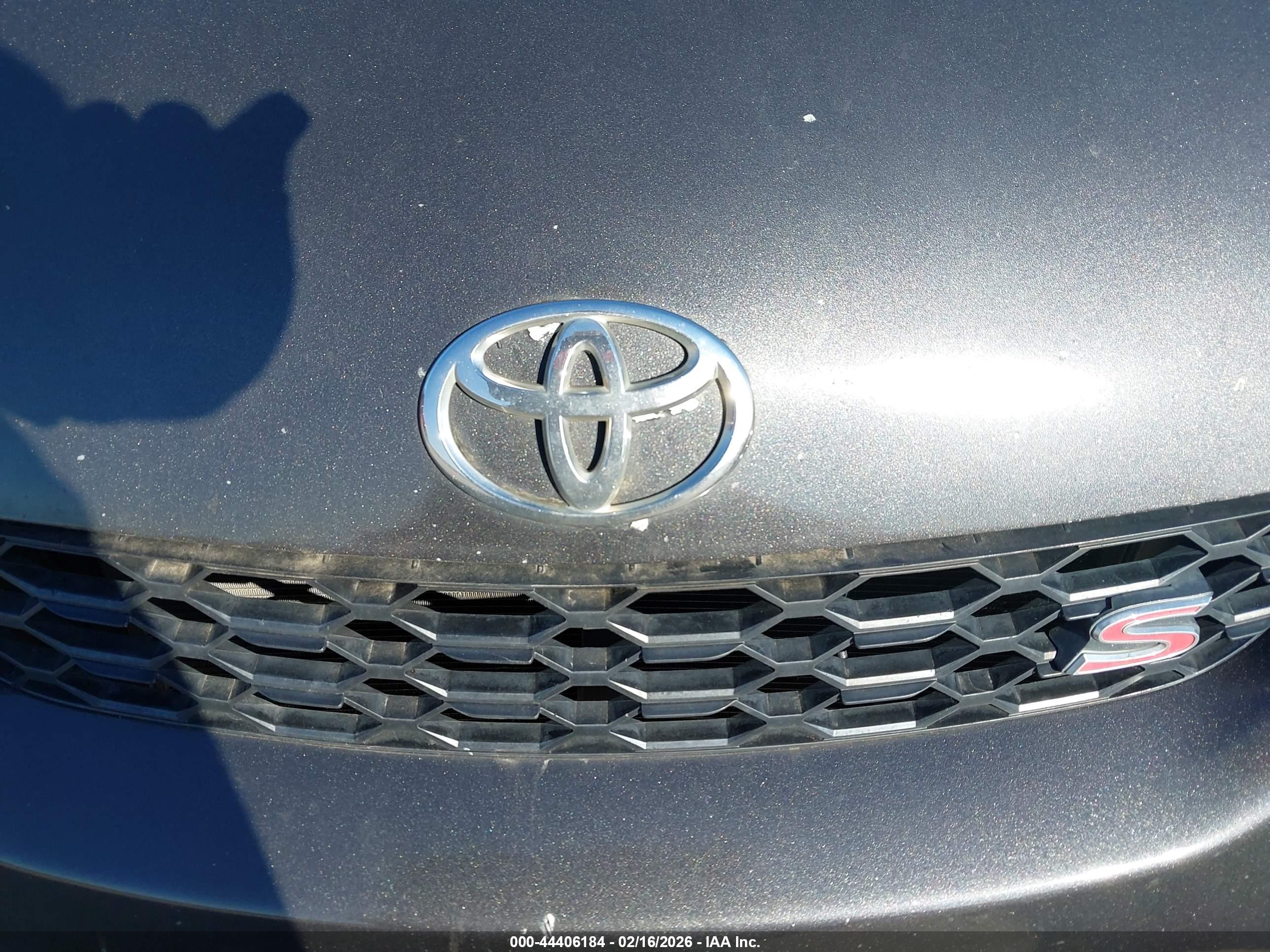 TOYOTA MATRIX image 6
