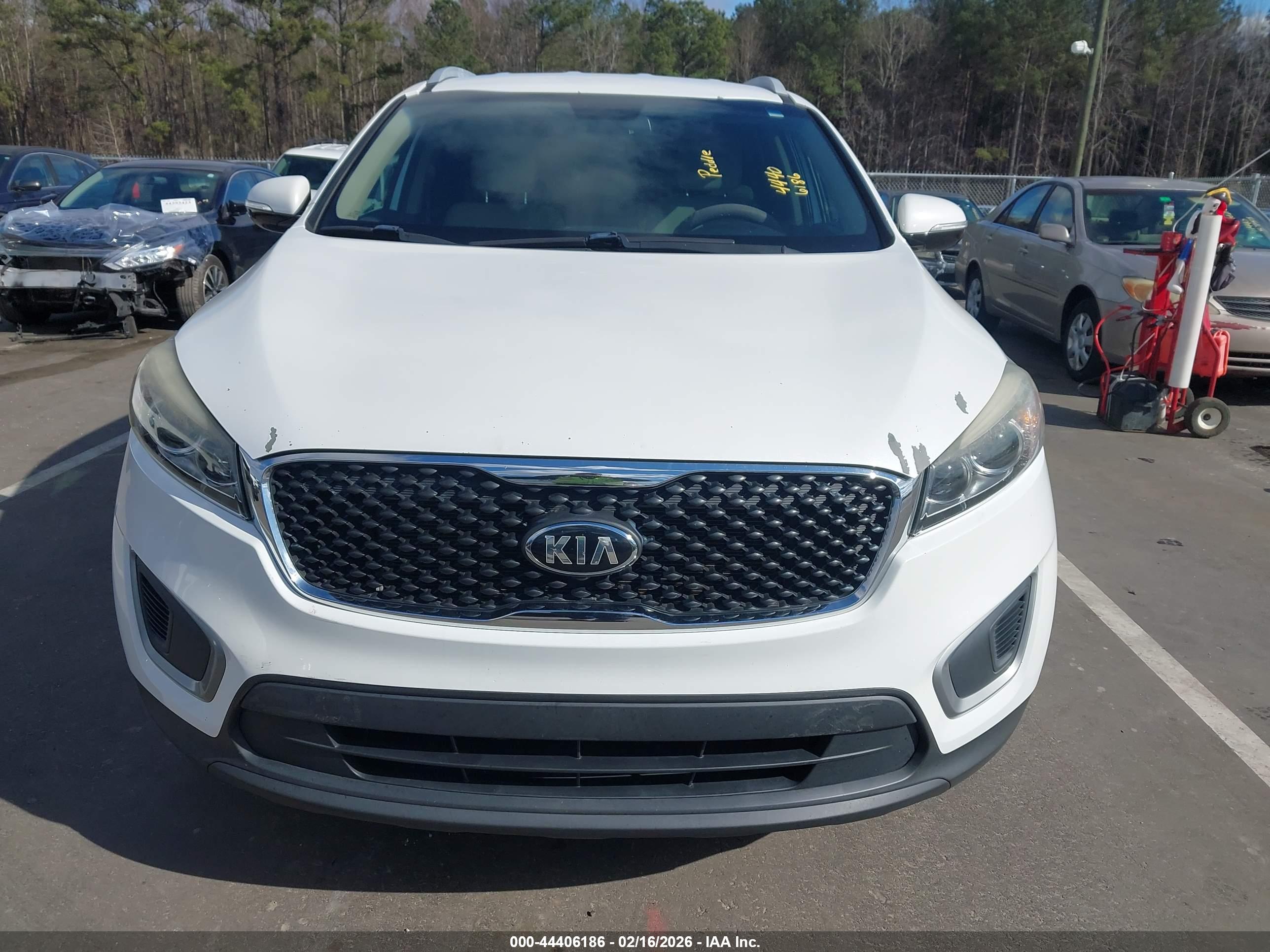 KIA SORENTO image 6