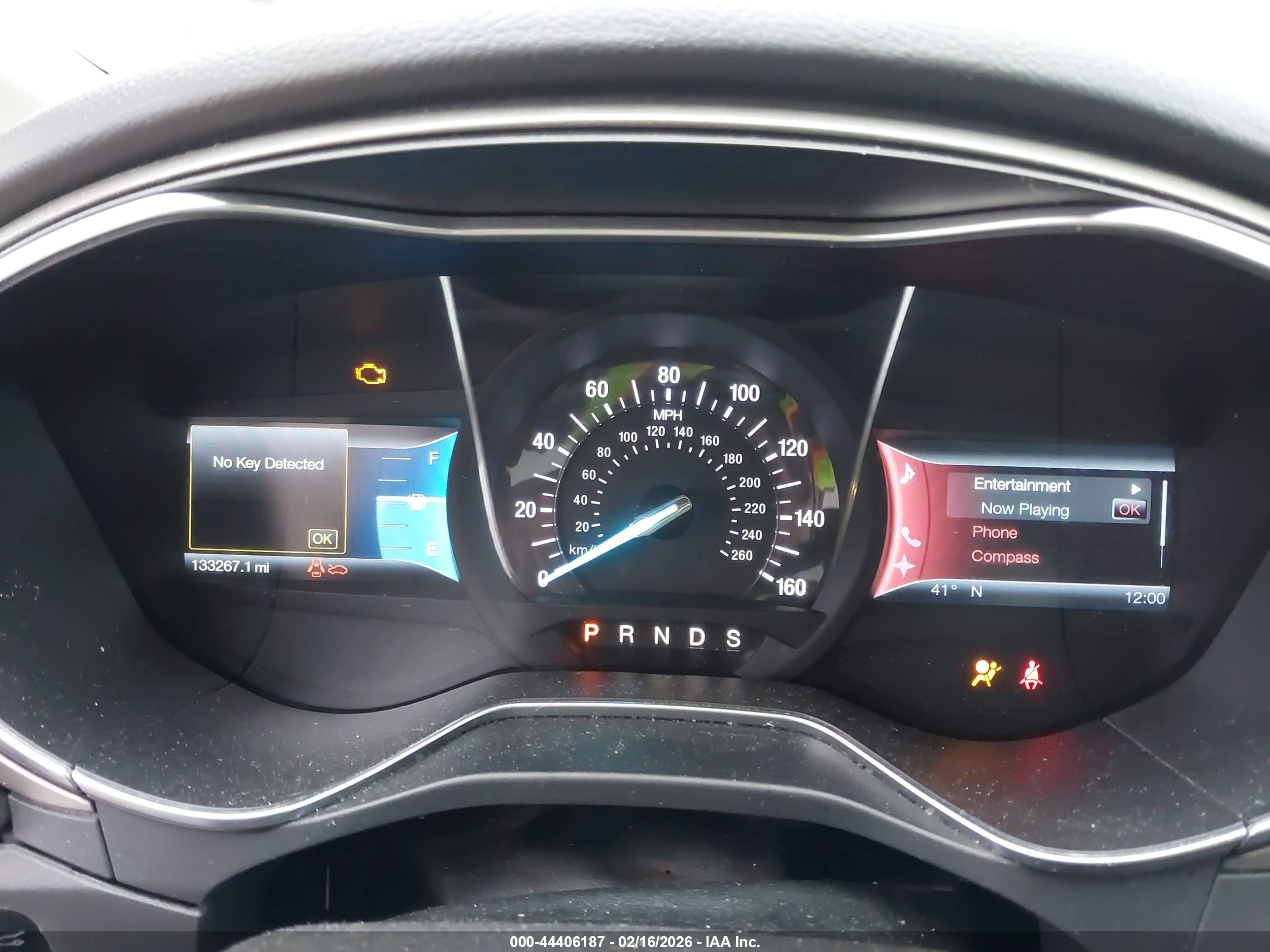 FORD FUSION image 7