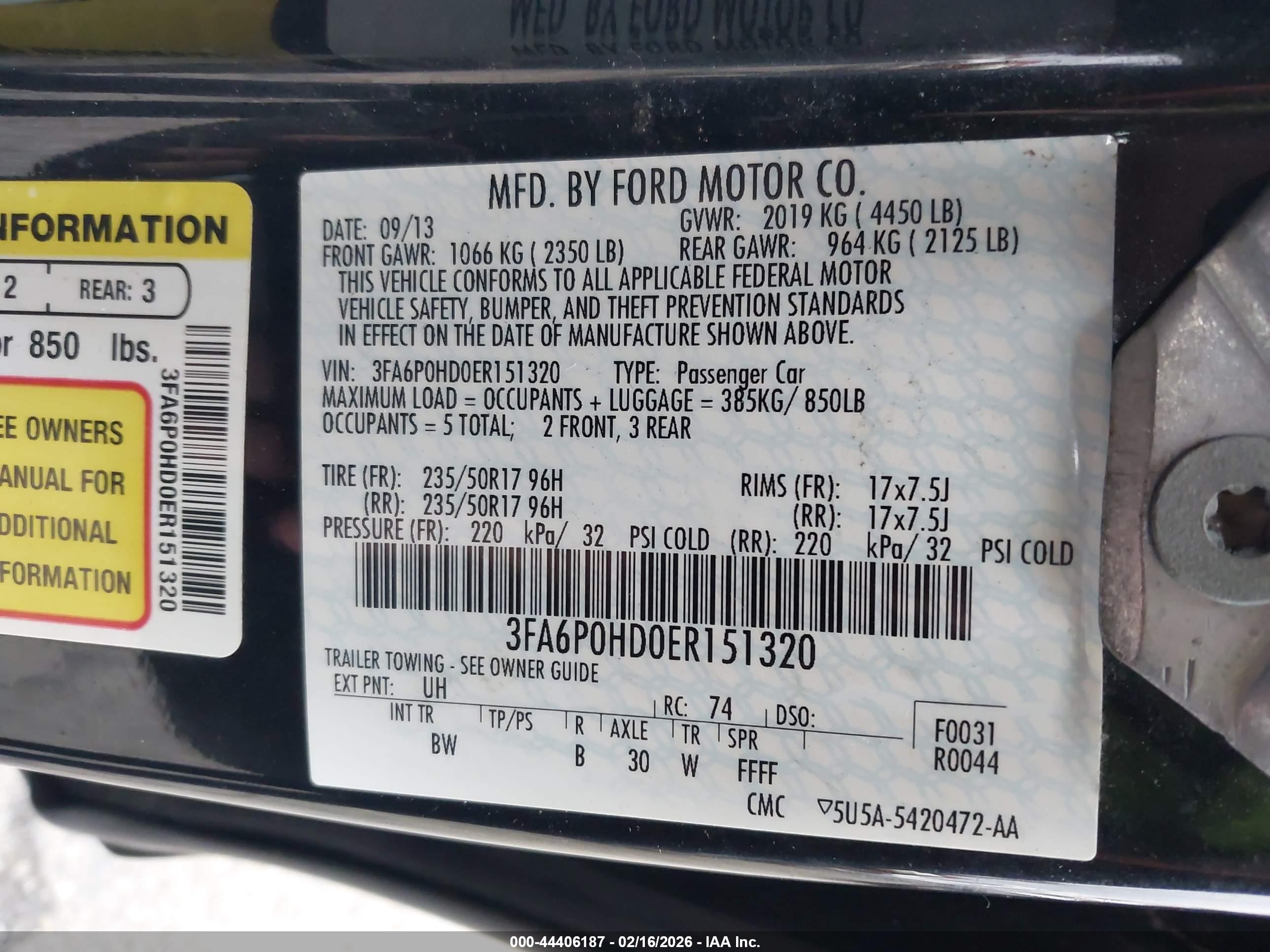 FORD FUSION image 9