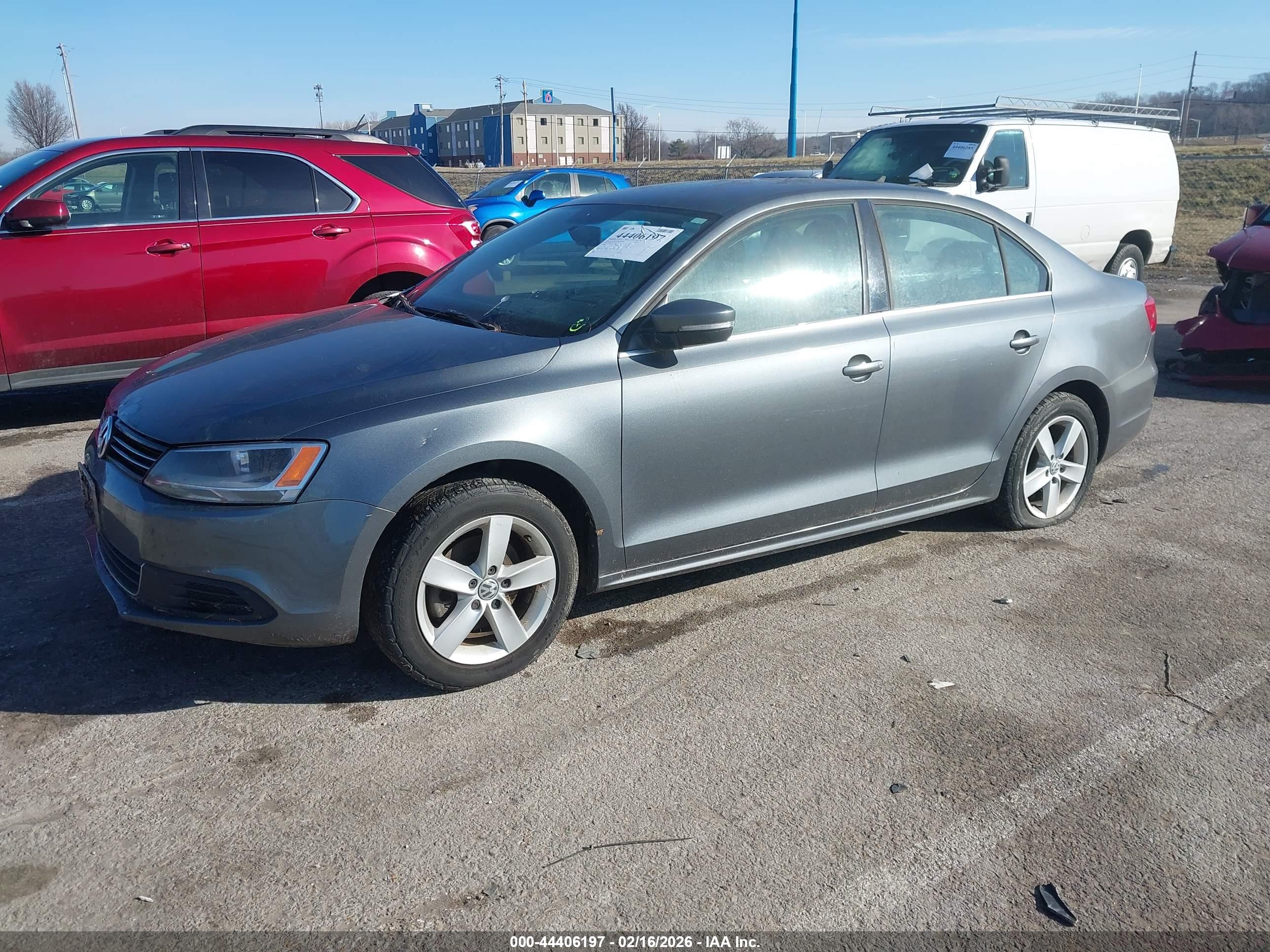 VOLKSWAGEN JETTA image 2