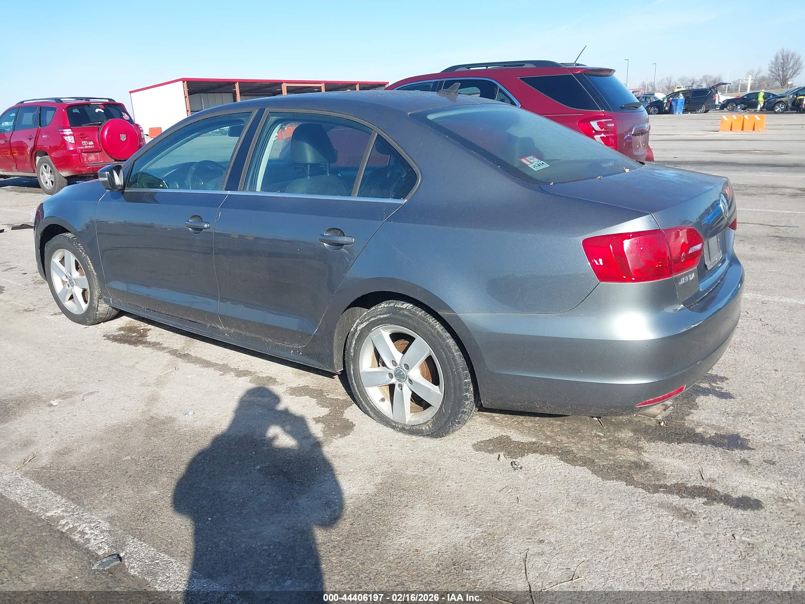 VOLKSWAGEN JETTA image 3