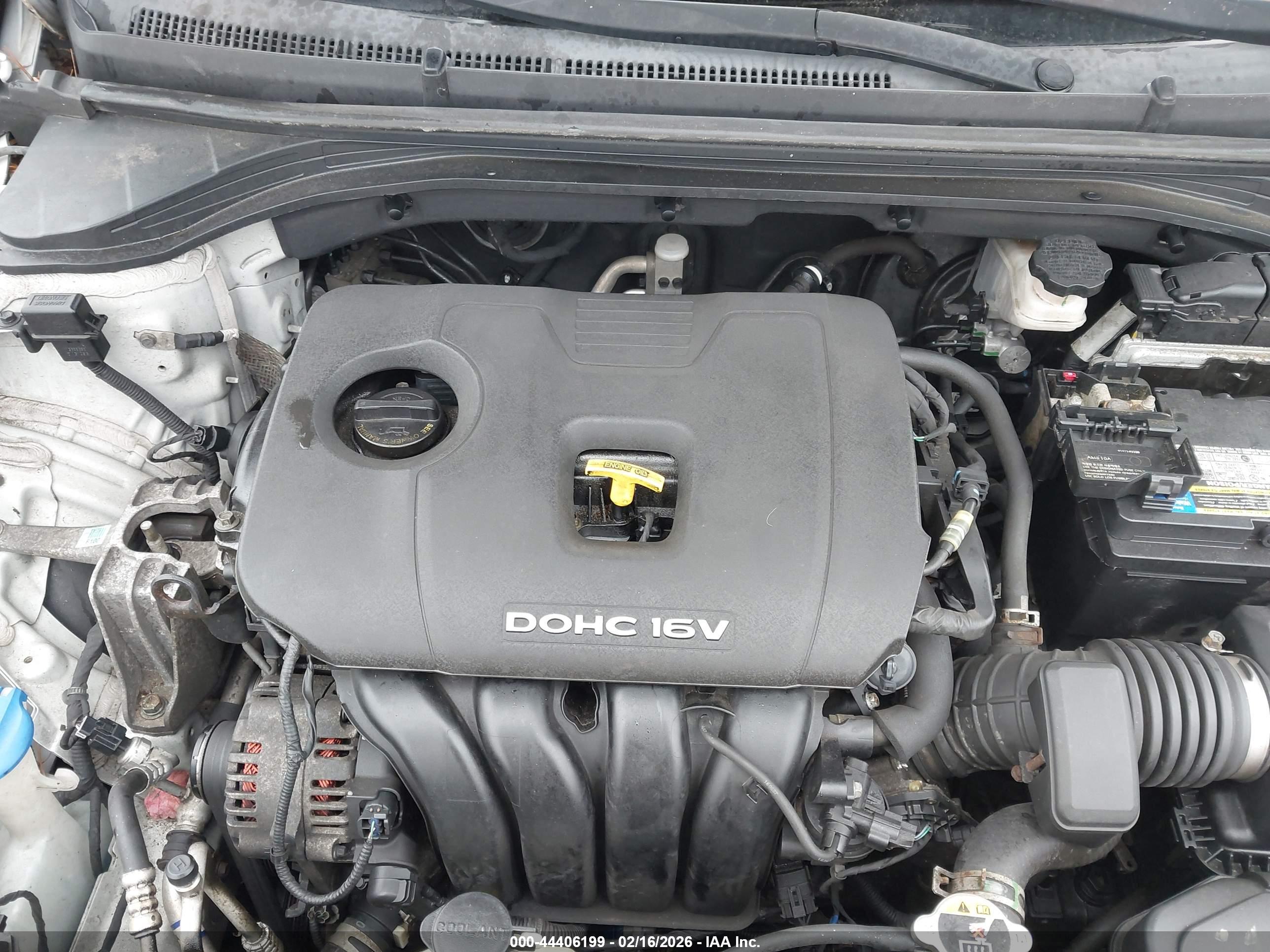 HYUNDAI ELANTRA image 10