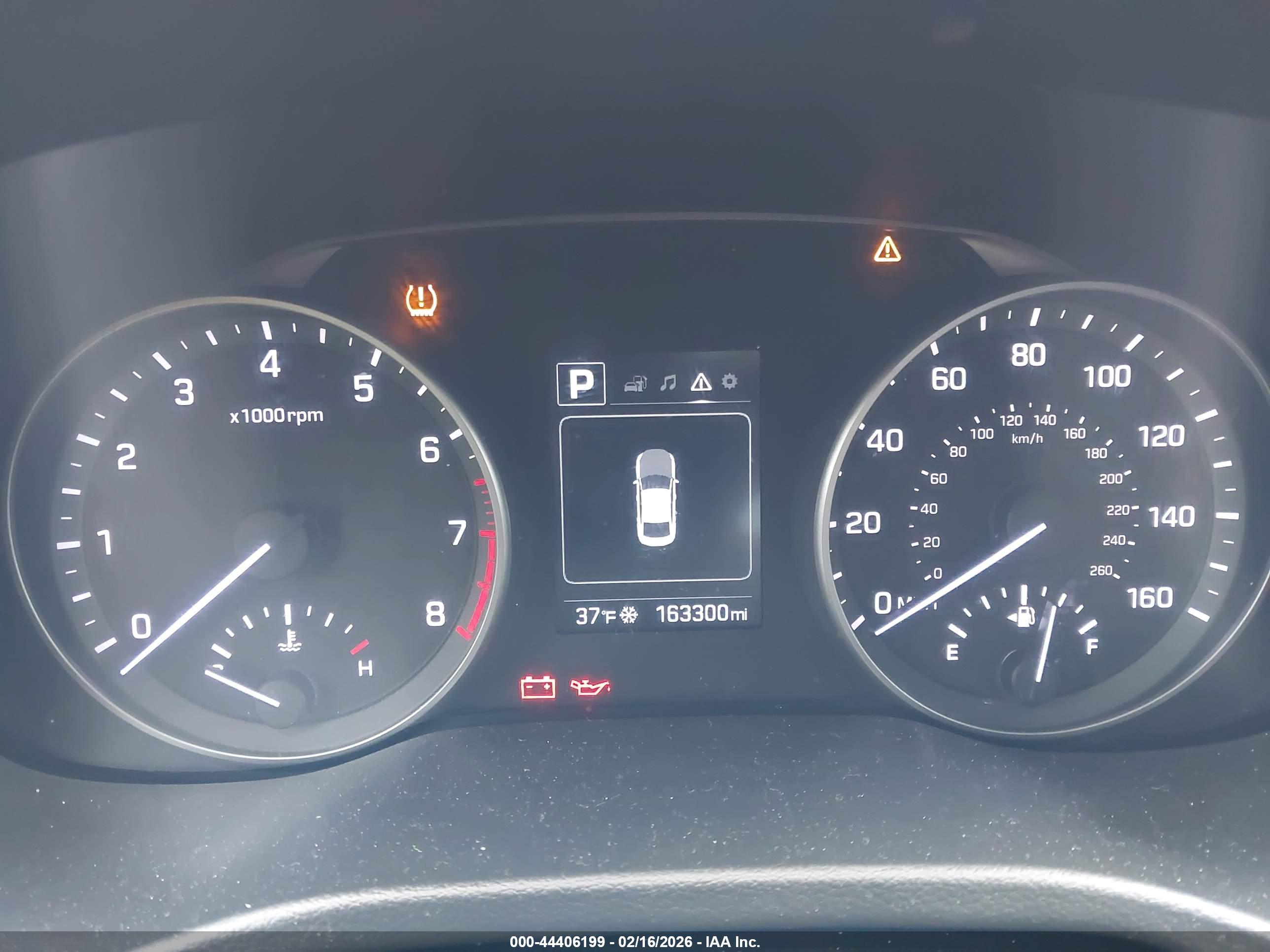 HYUNDAI ELANTRA image 7