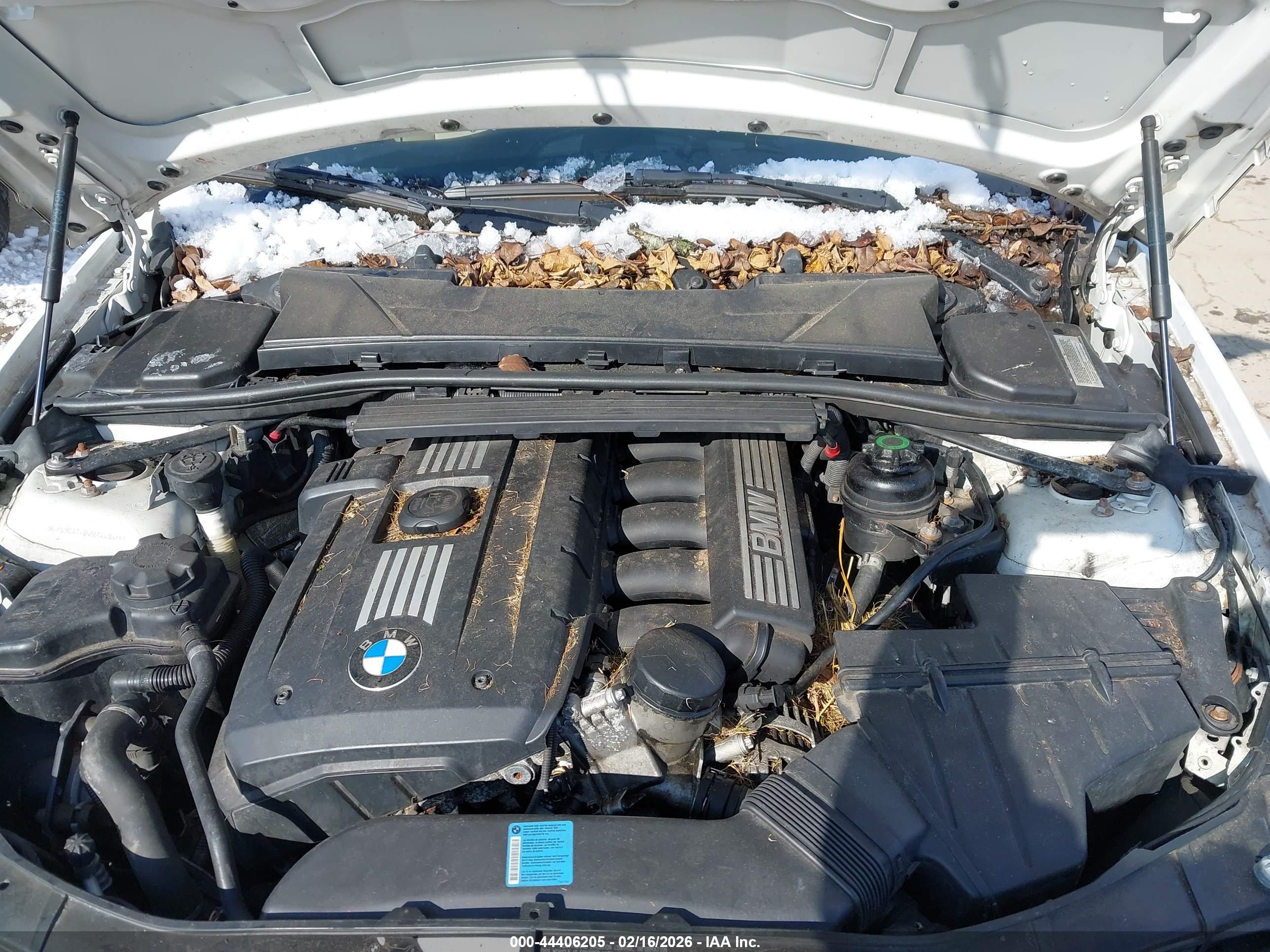 BMW 328I image 10