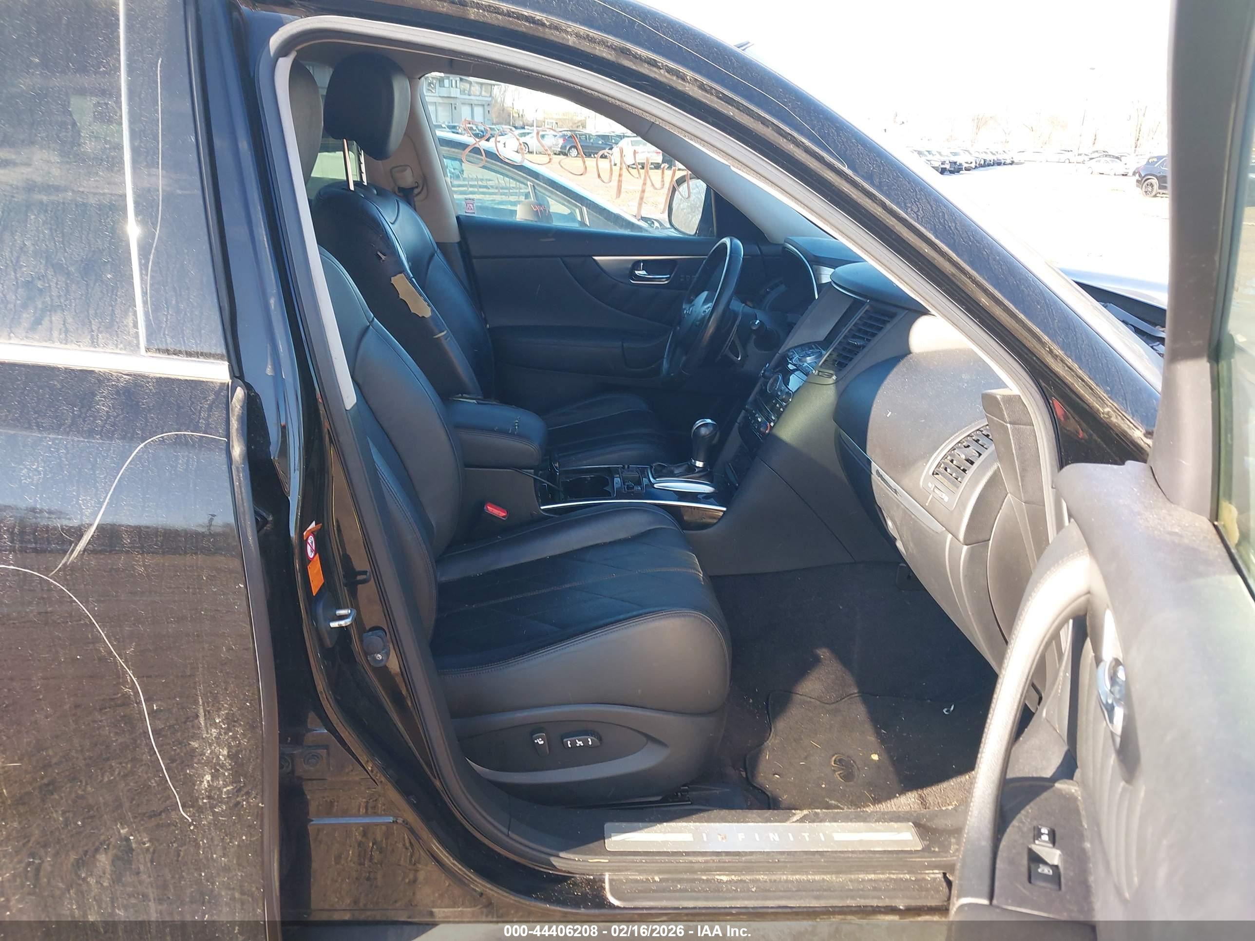 INFINITI FX35 image 5