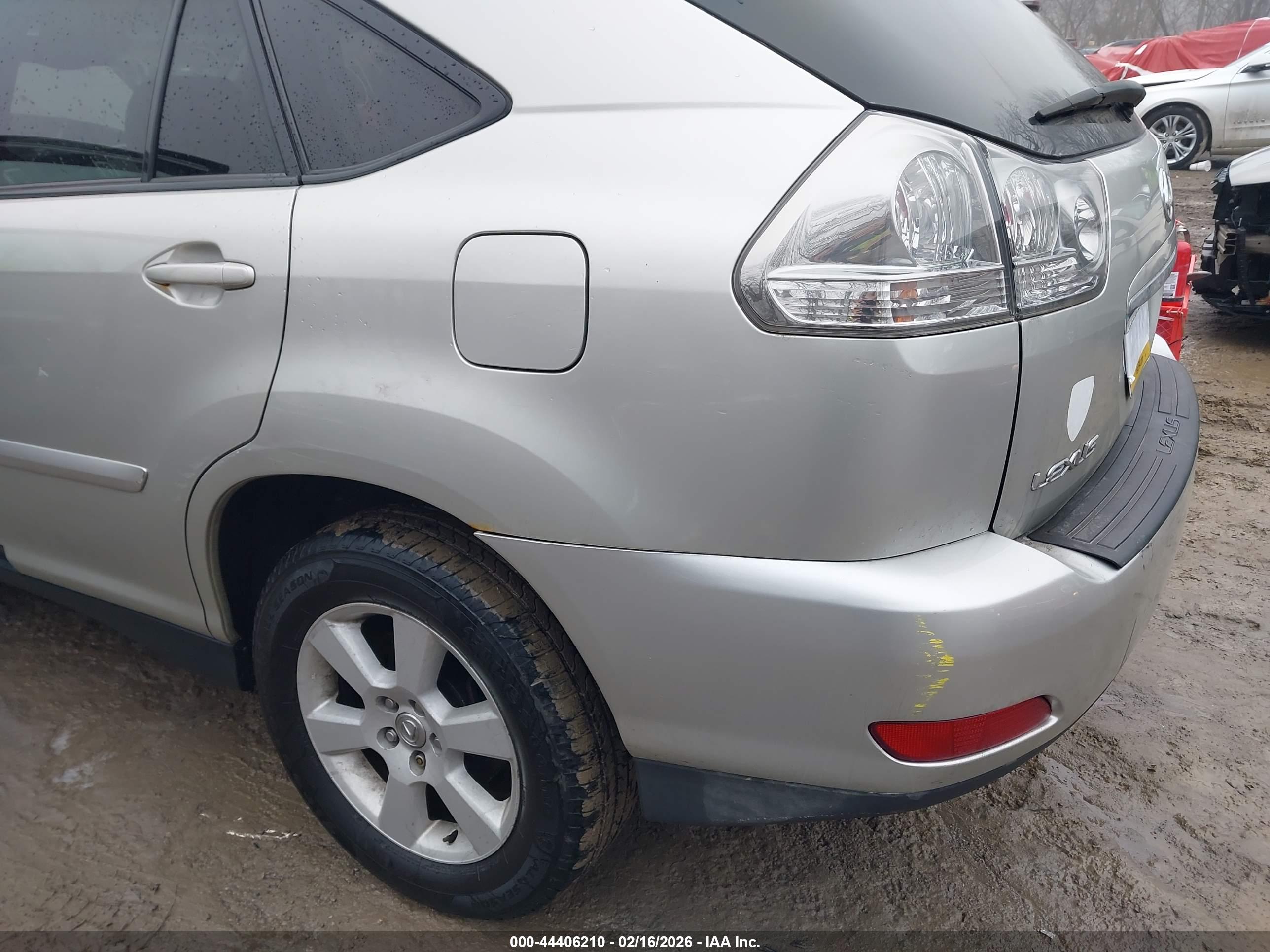 LEXUS RX image 6