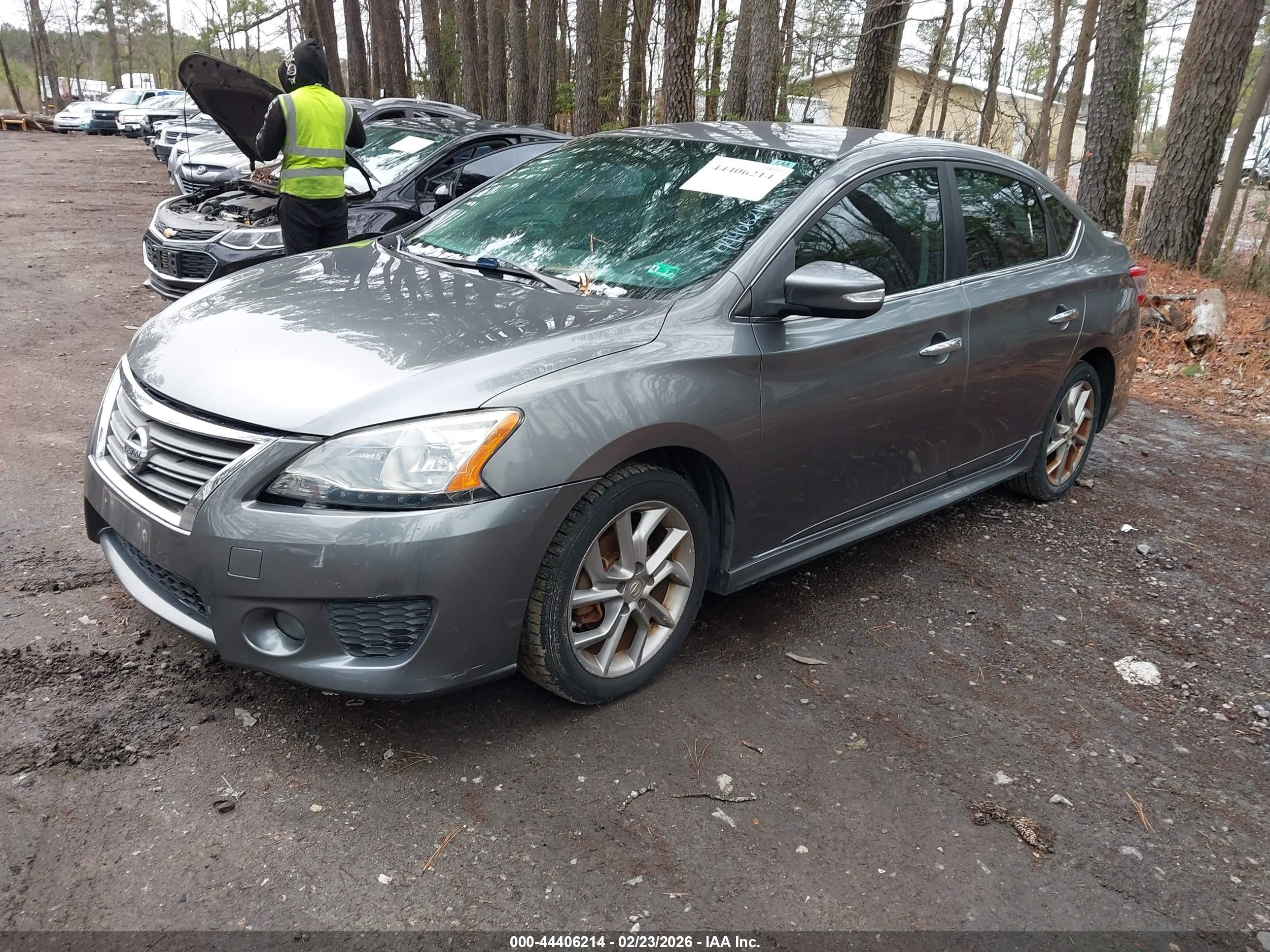 NISSAN SENTRA image 2