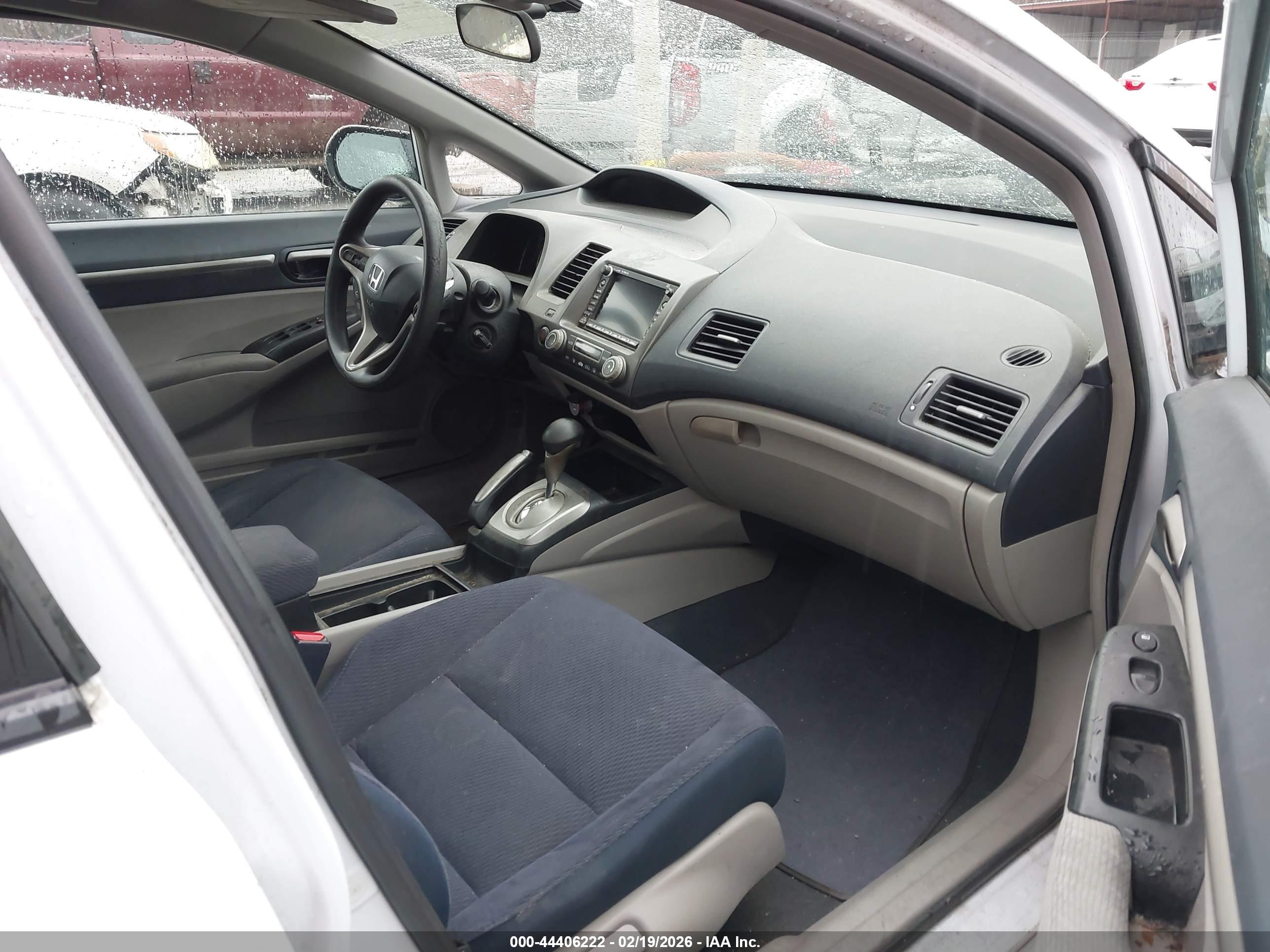 HONDA CIVIC image 5