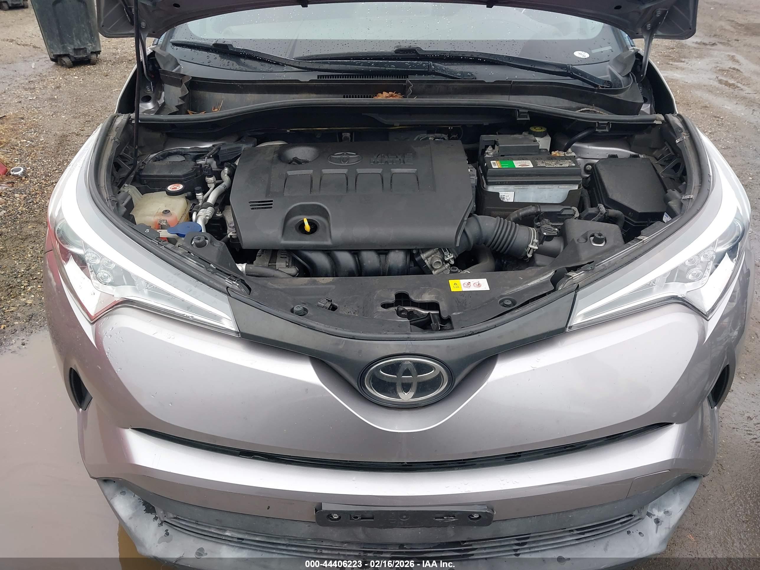 TOYOTA C-HR image 10