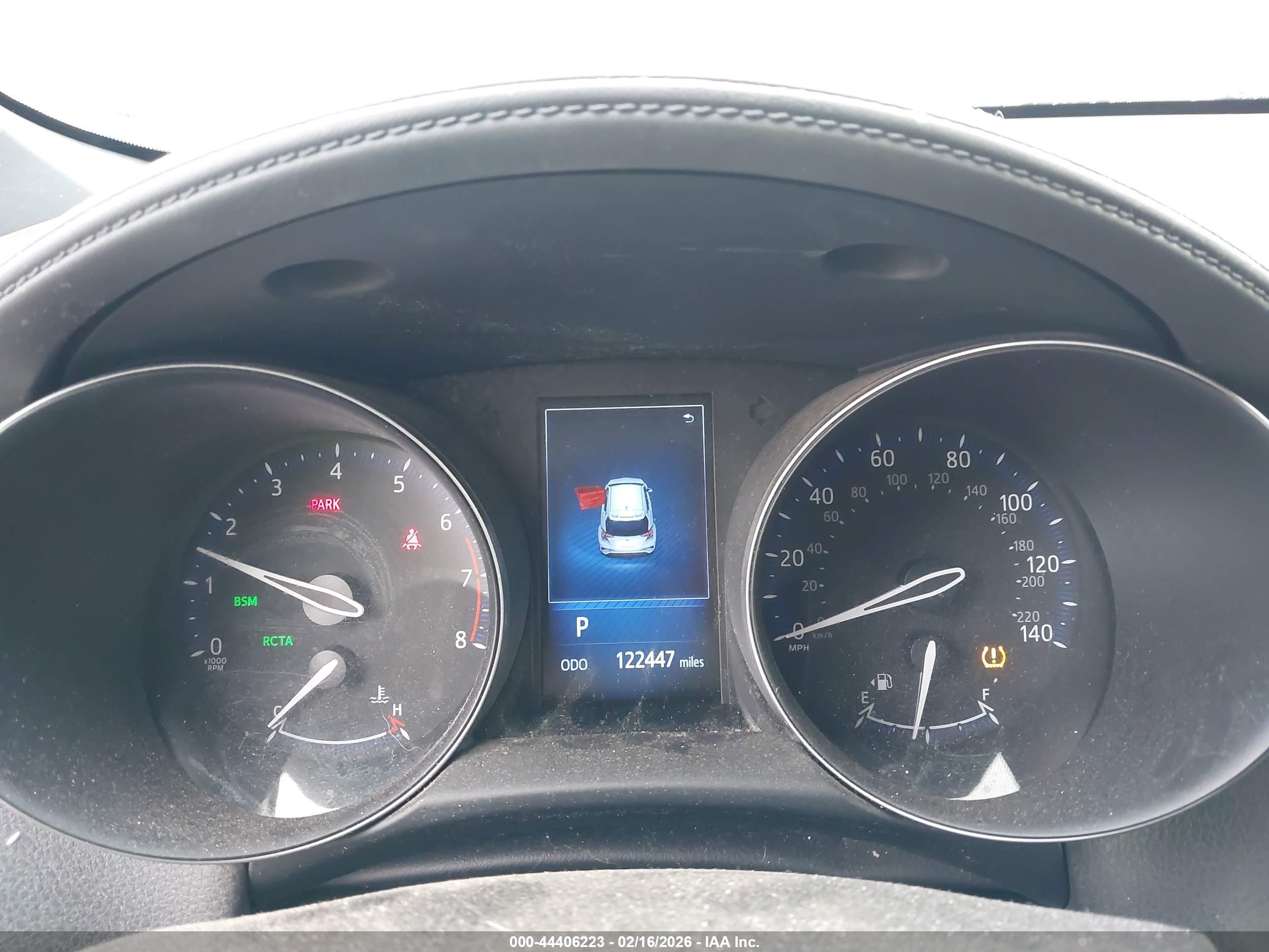 TOYOTA C-HR image 7