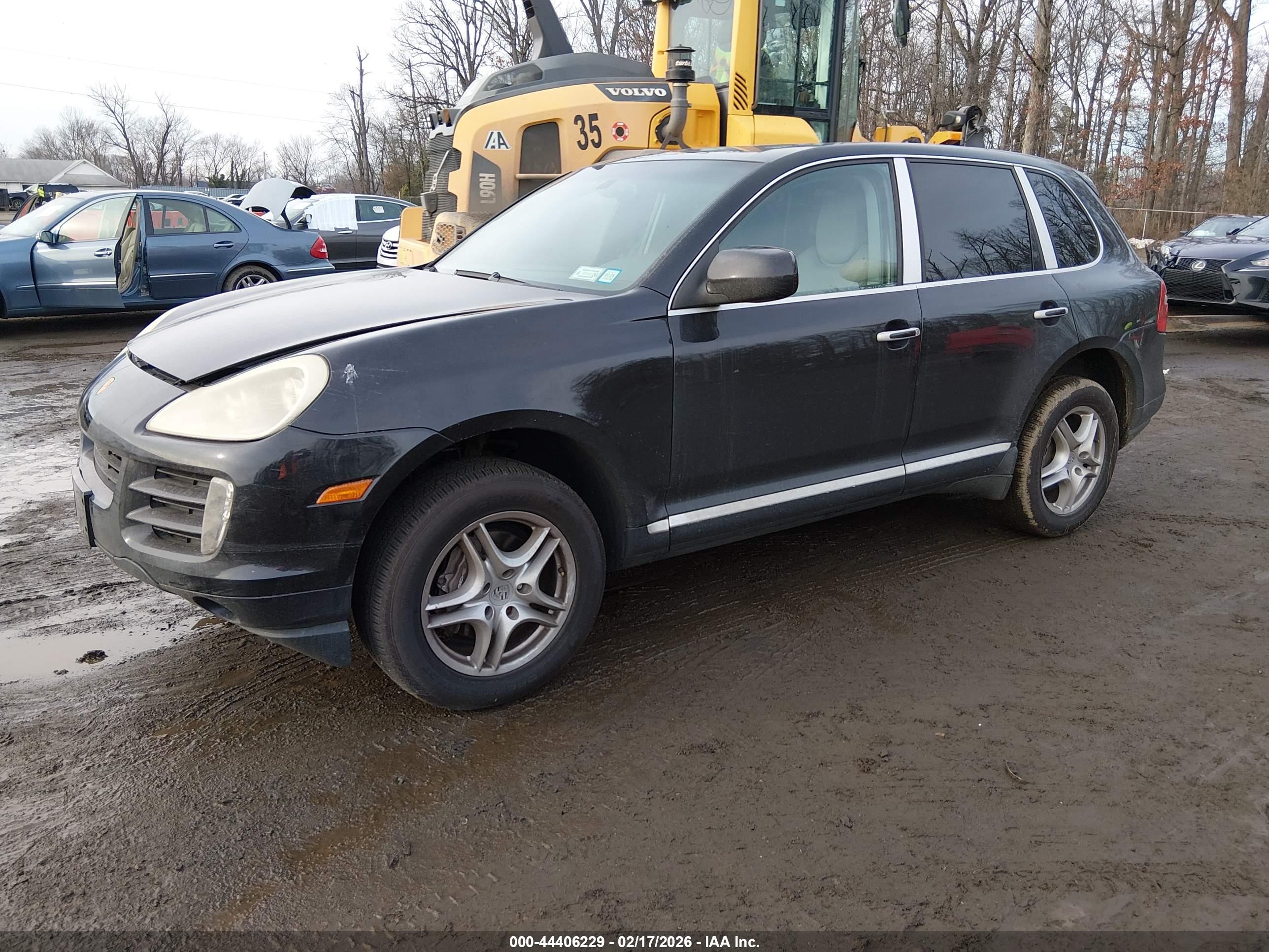 PORSCHE CAYENNE image 2