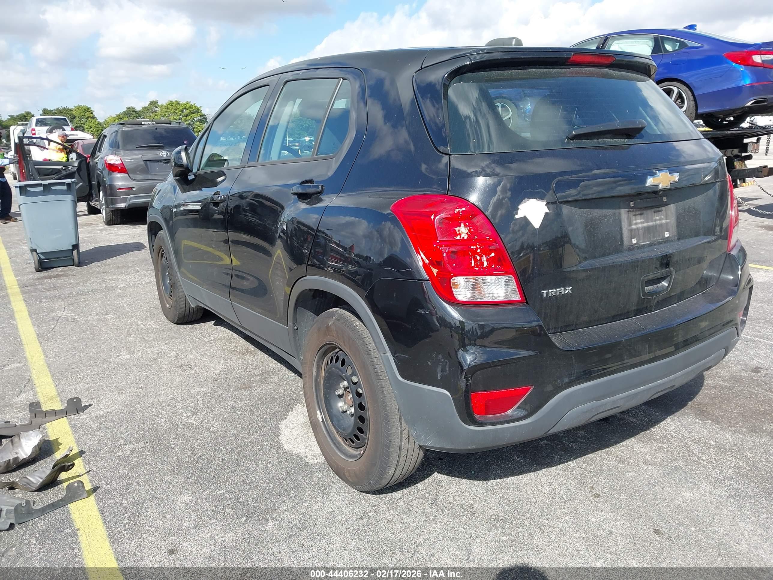 CHEVROLET TRAX image 6