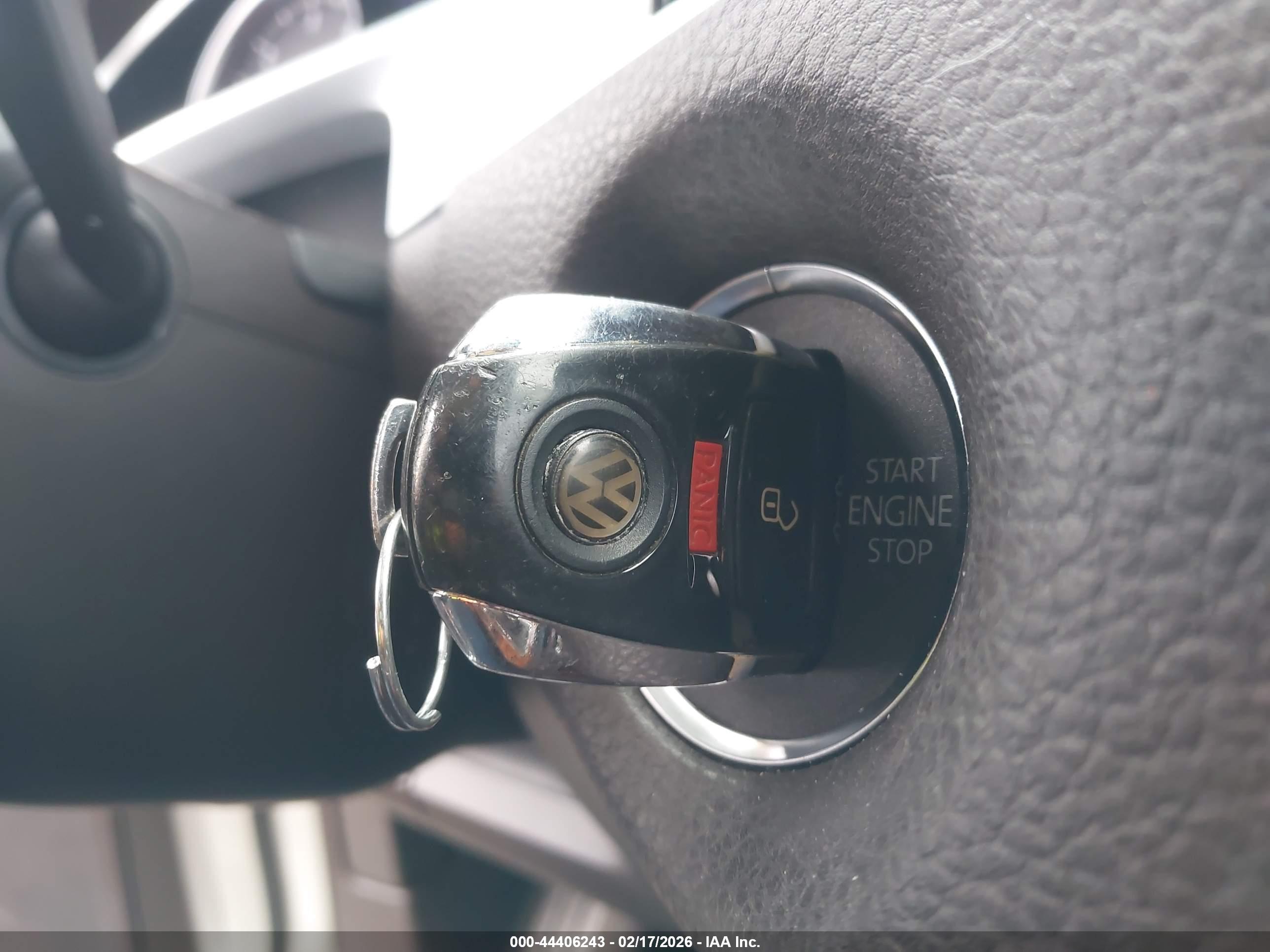 VOLKSWAGEN TOUAREG image 11