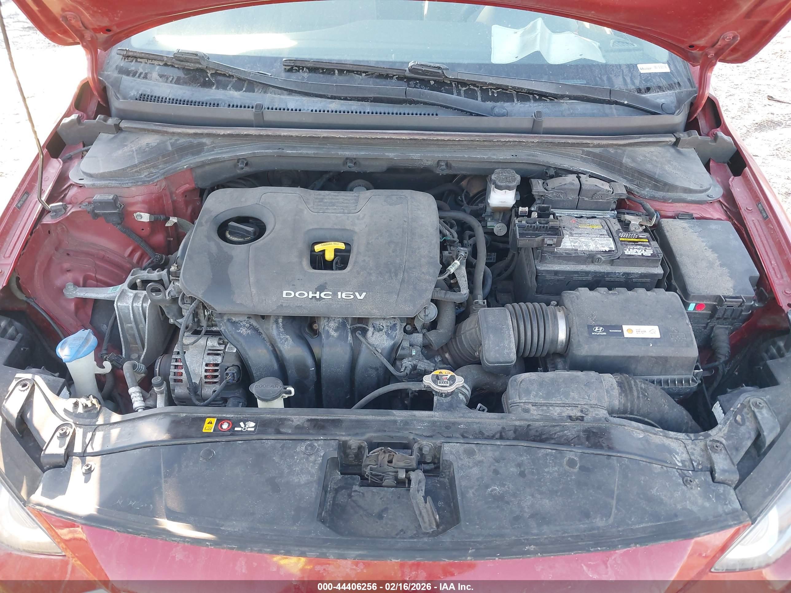 HYUNDAI ELANTRA image 6