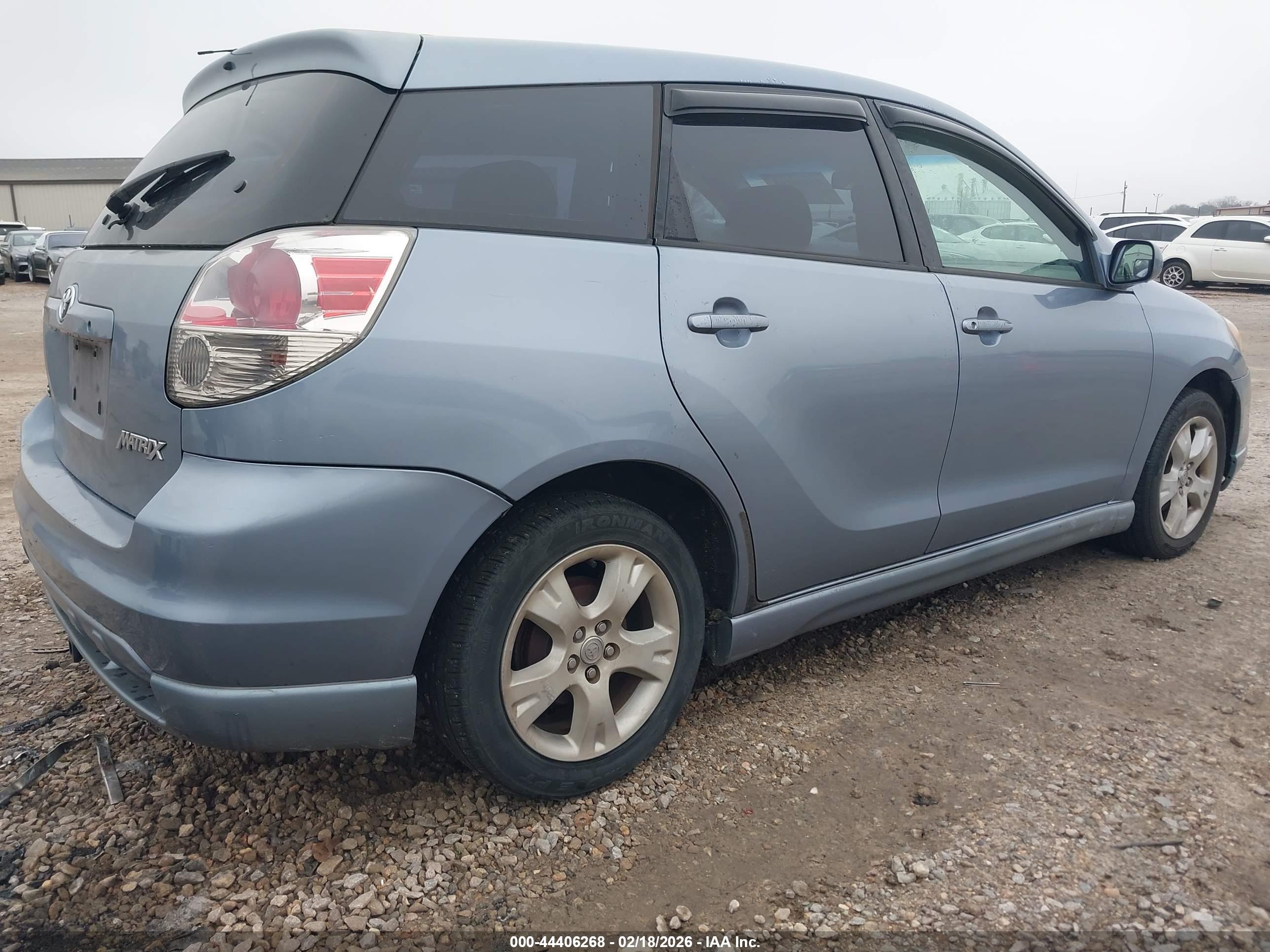 TOYOTA MATRIX image 4