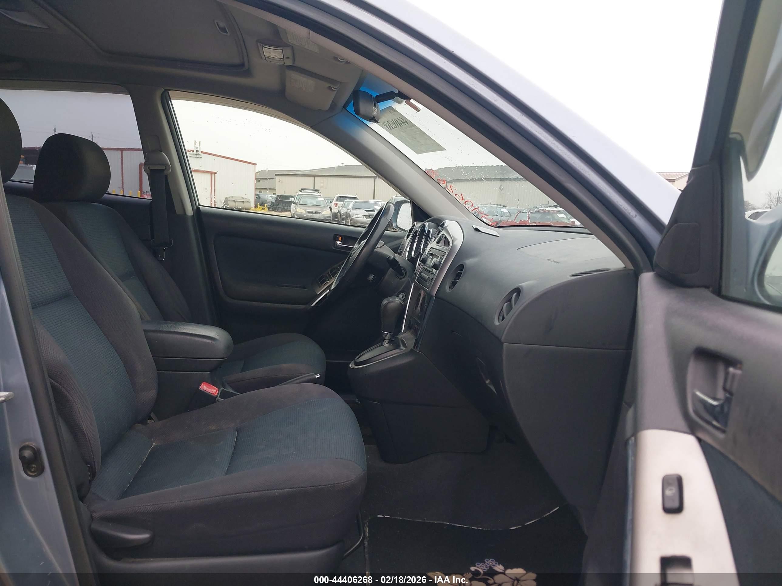 TOYOTA MATRIX image 5