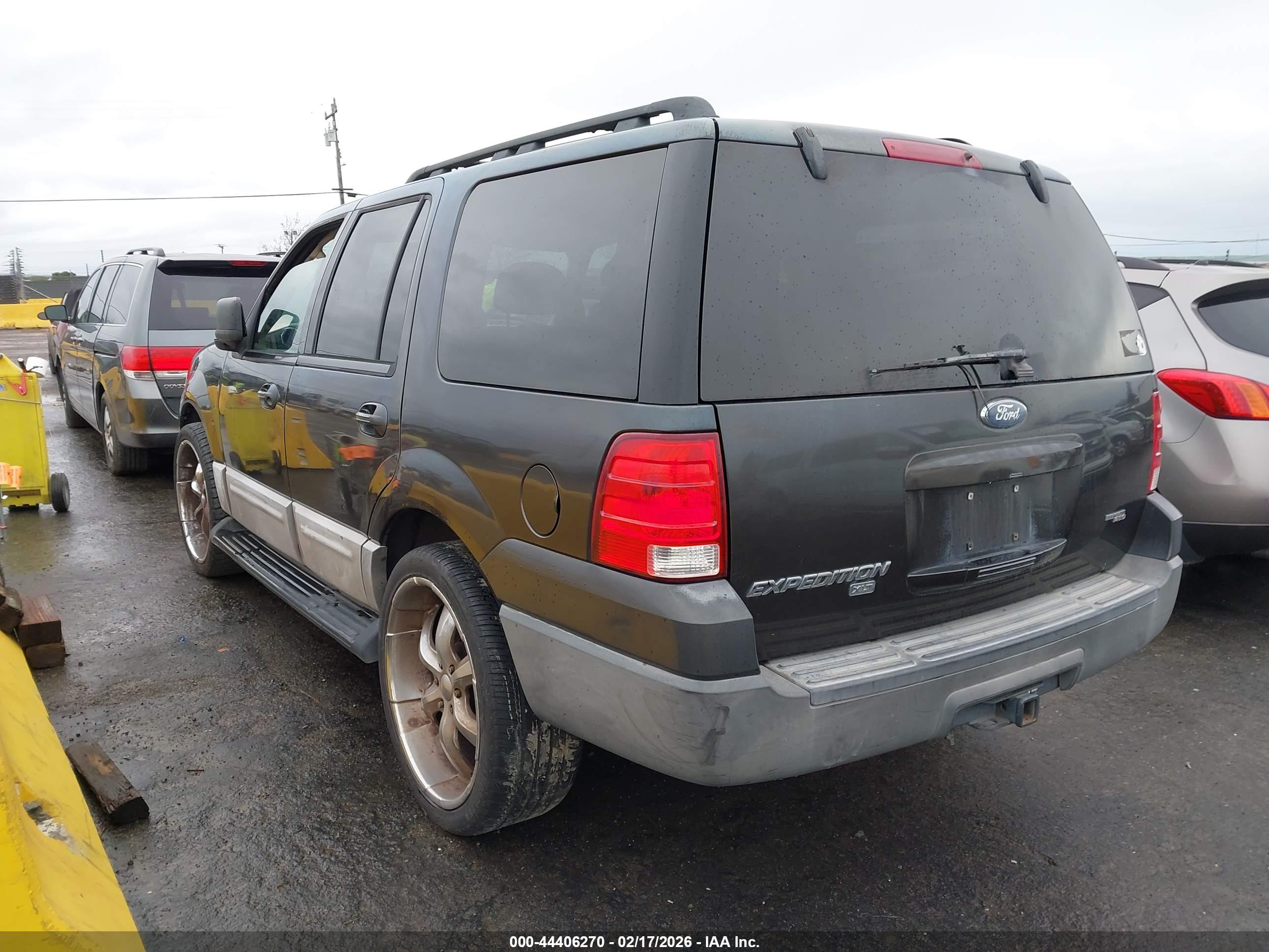 FORD EXPEDITION image 3