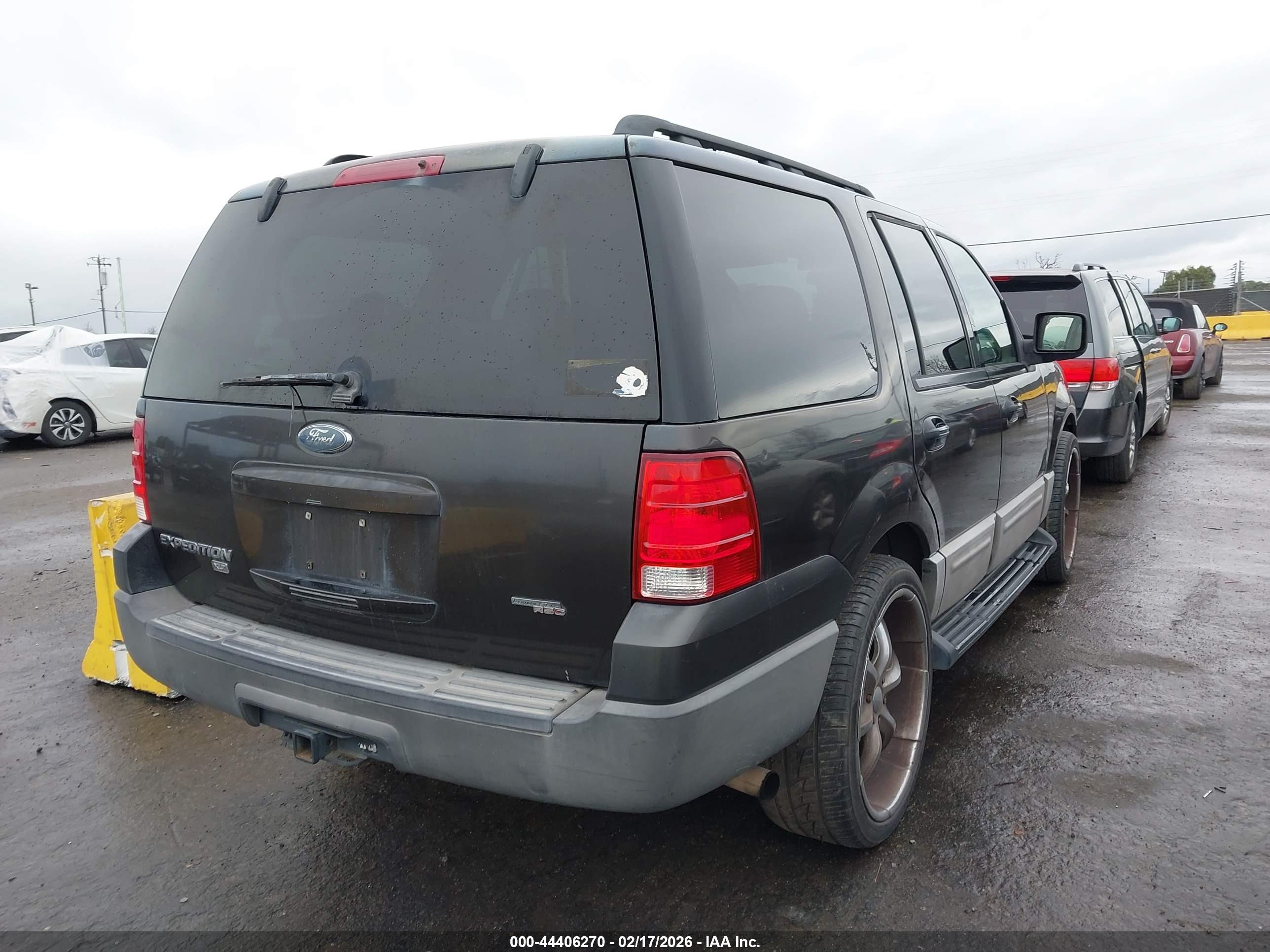 FORD EXPEDITION image 4