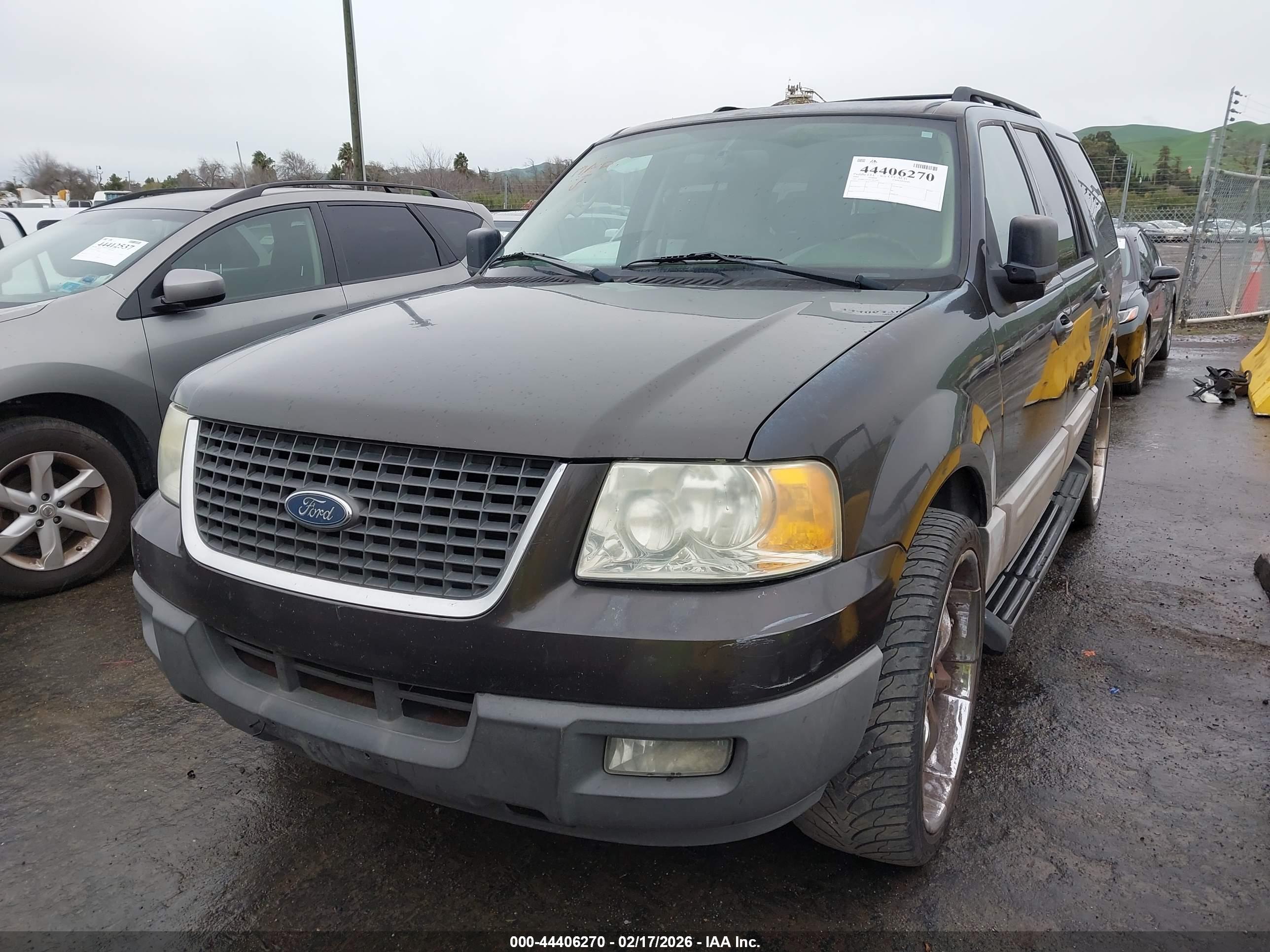 FORD EXPEDITION image 6
