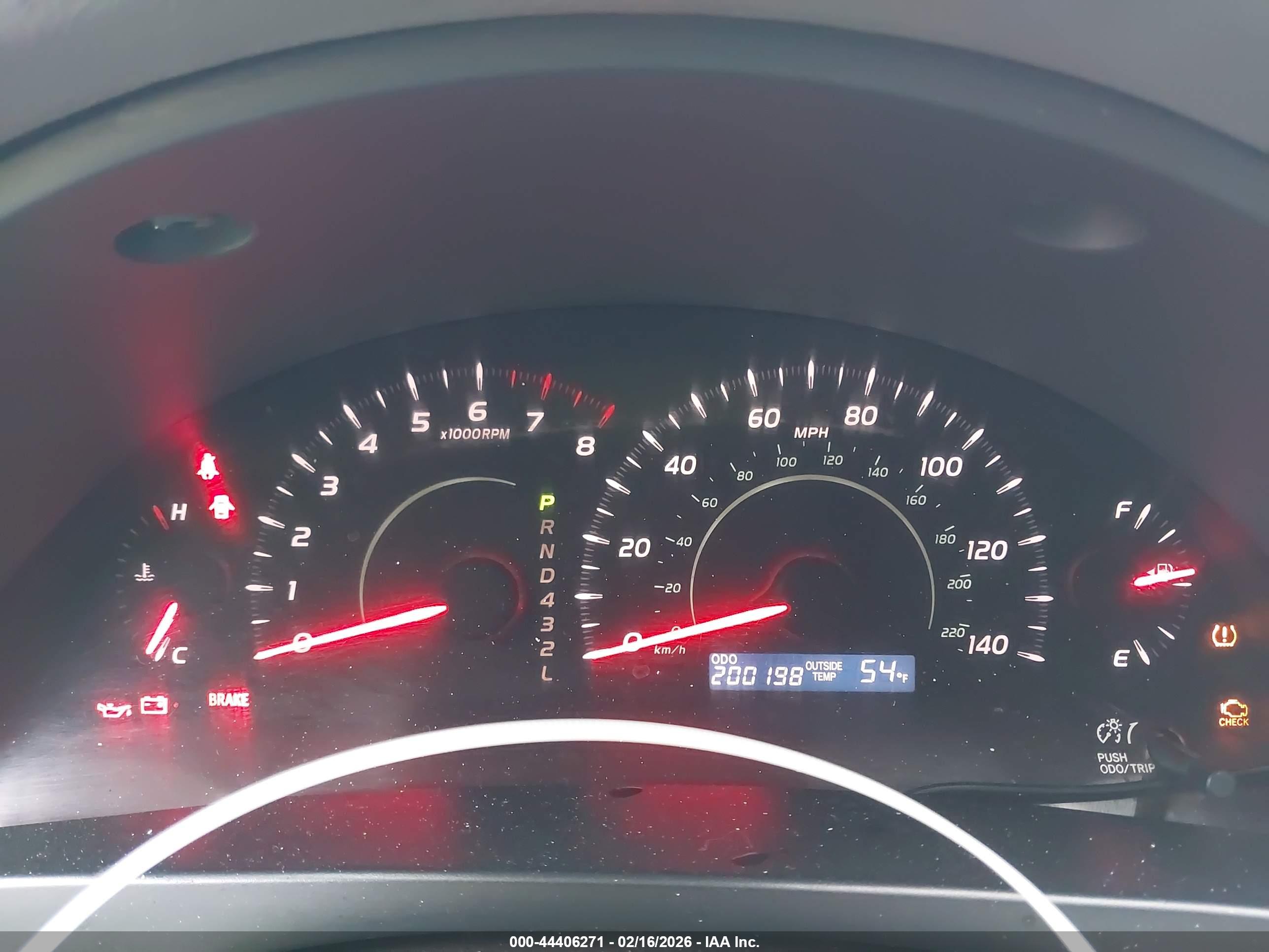 TOYOTA CAMRY image 7