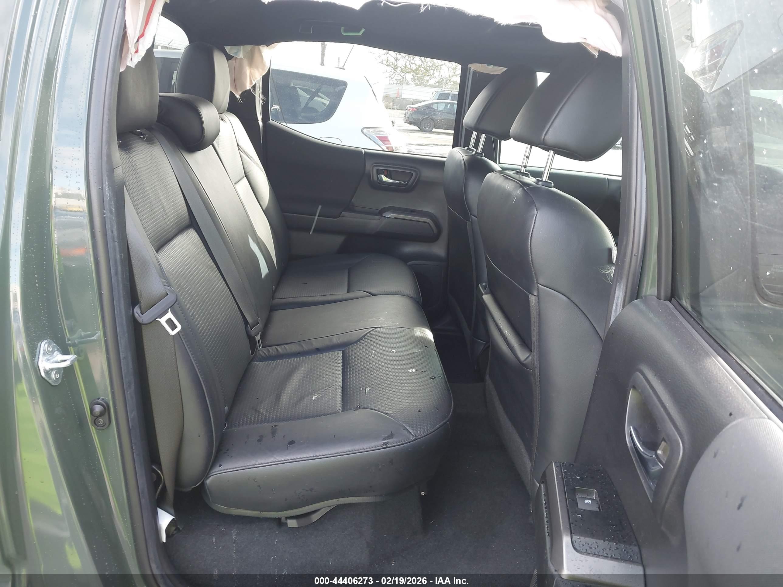TOYOTA TACOMA image 8