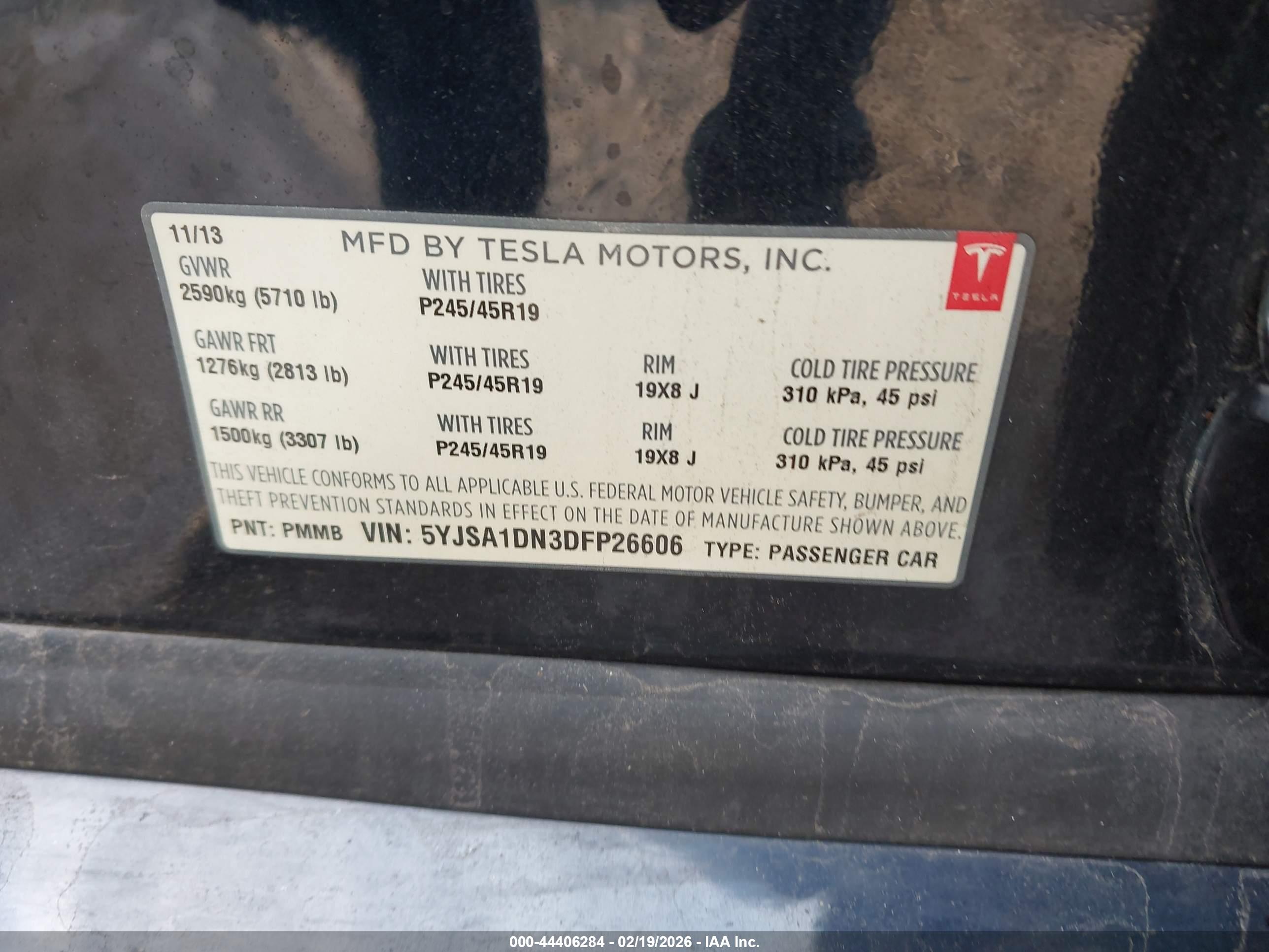 TESLA MODEL image 9