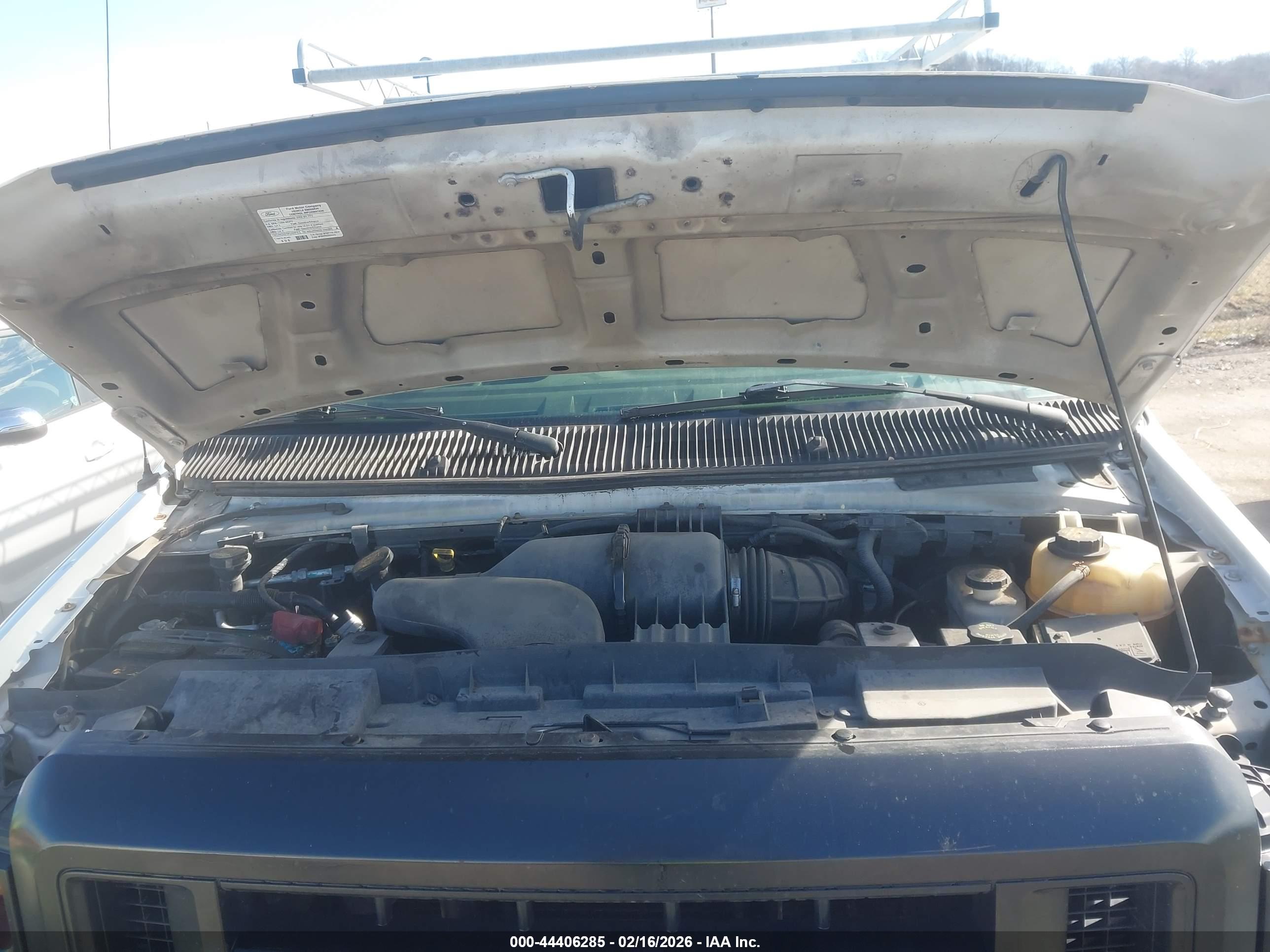 FORD E-350 image 10