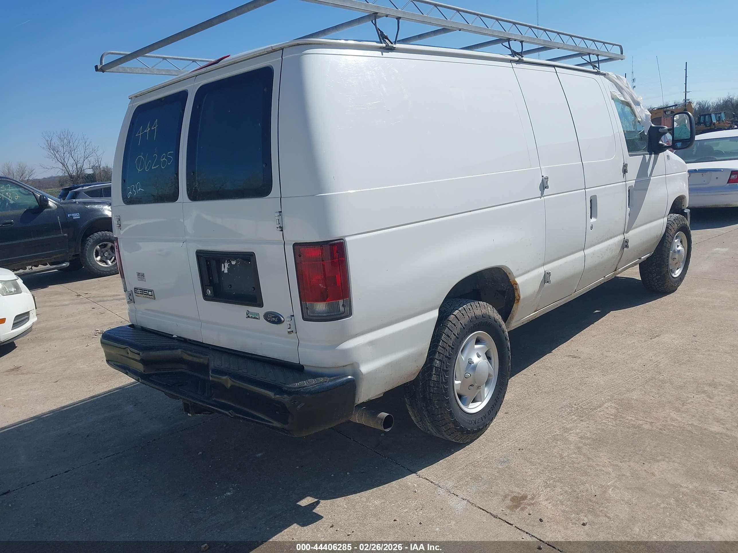 FORD E-350 image 4