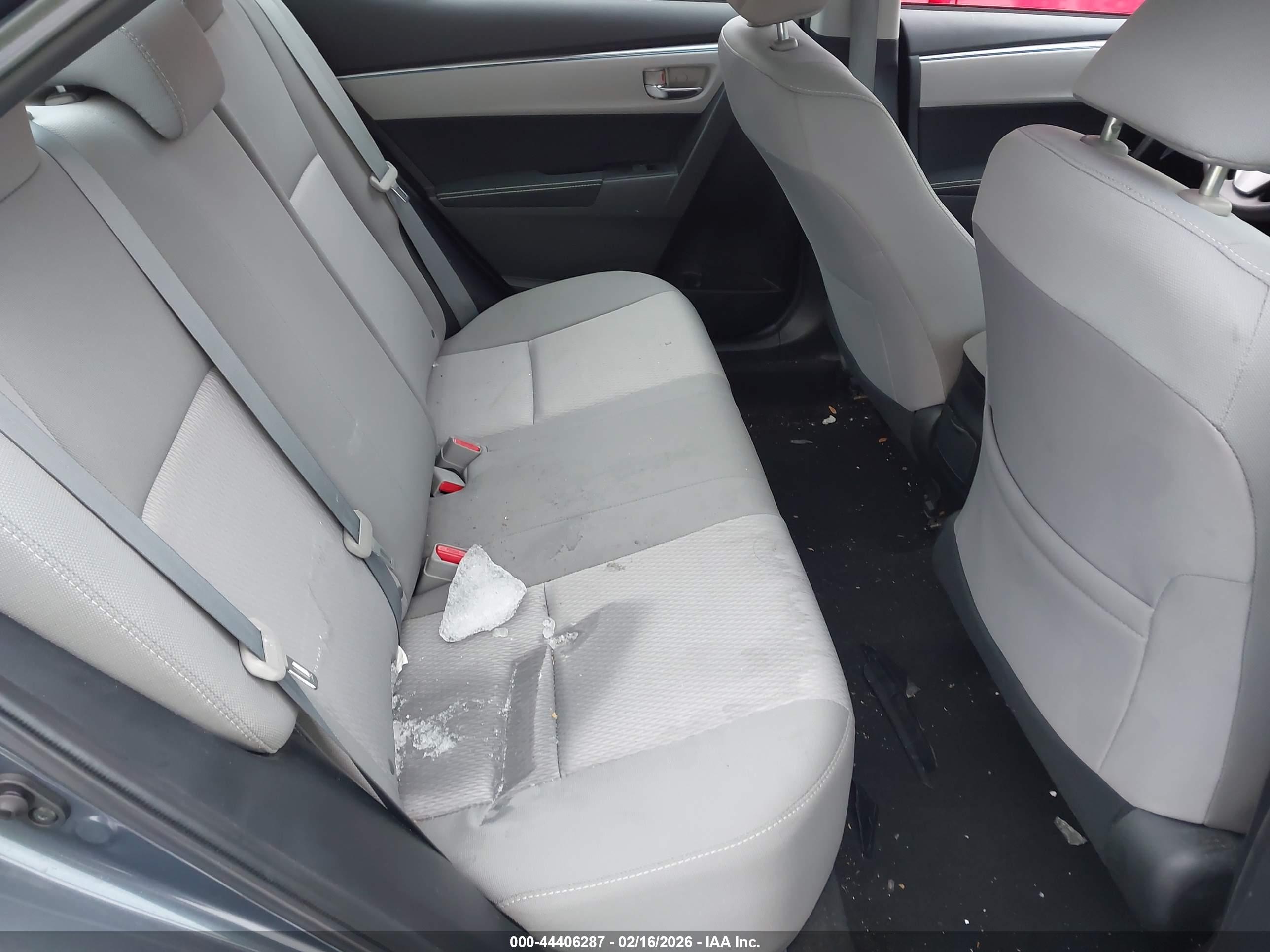 TOYOTA COROLLA image 8