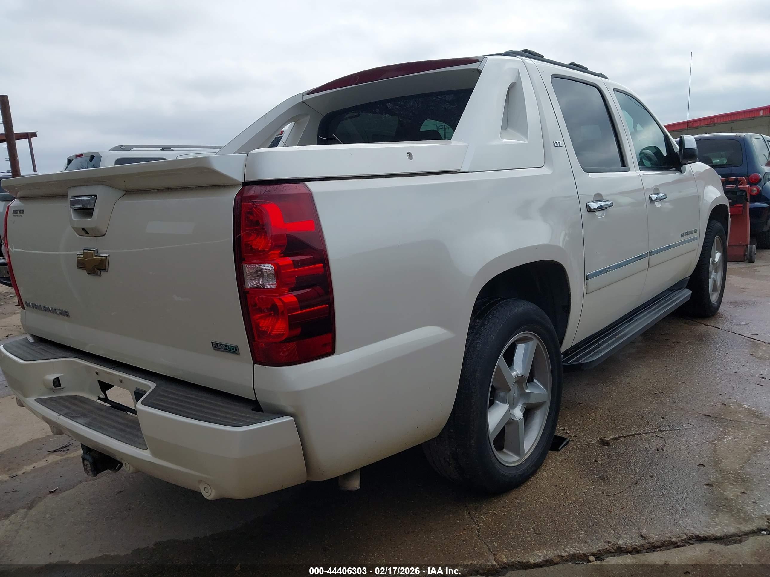 CHEVROLET AVALANCHE image 4