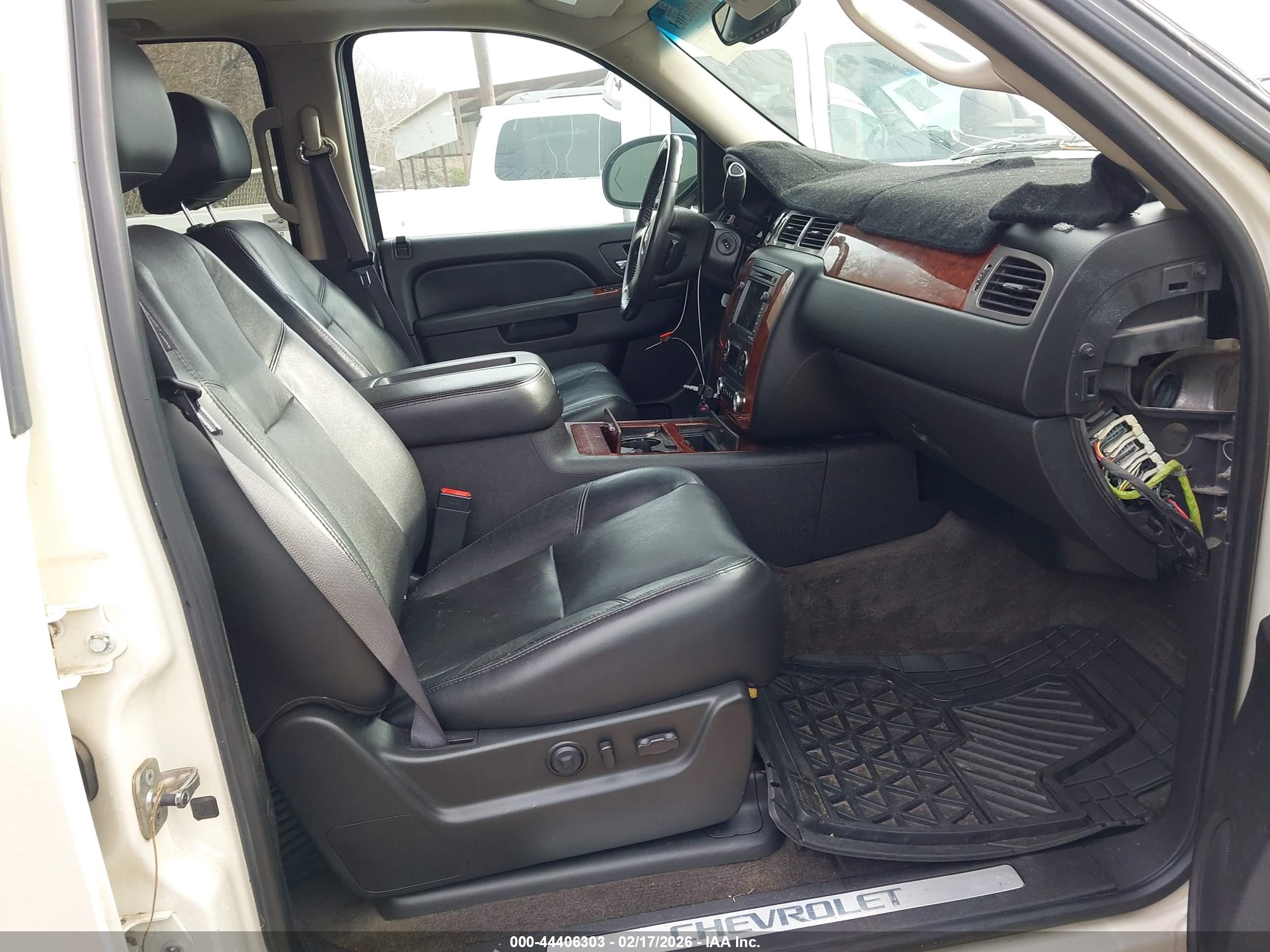 CHEVROLET AVALANCHE image 5